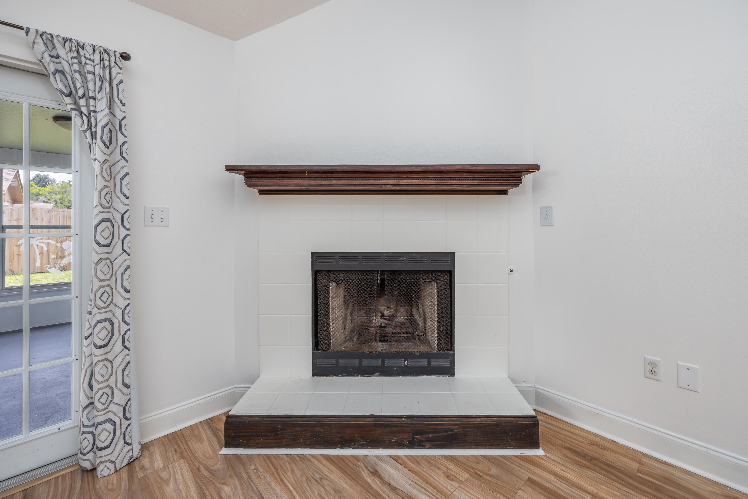 PINE RIDGE TRACE RE/SUB - Residential