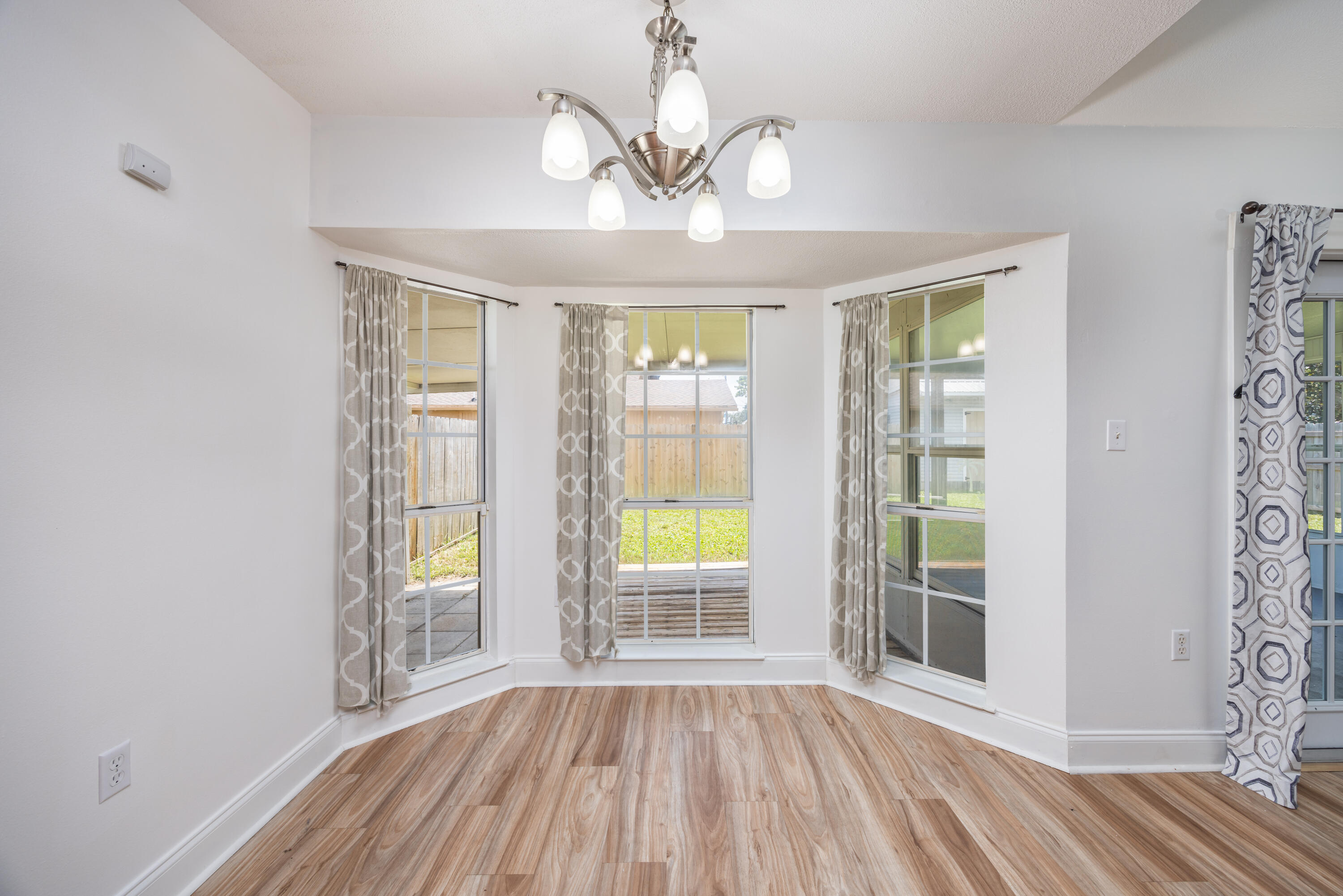 PINE RIDGE TRACE RE/SUB - Residential