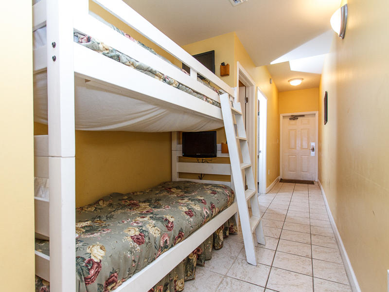 PELICAN ISLE - Residential