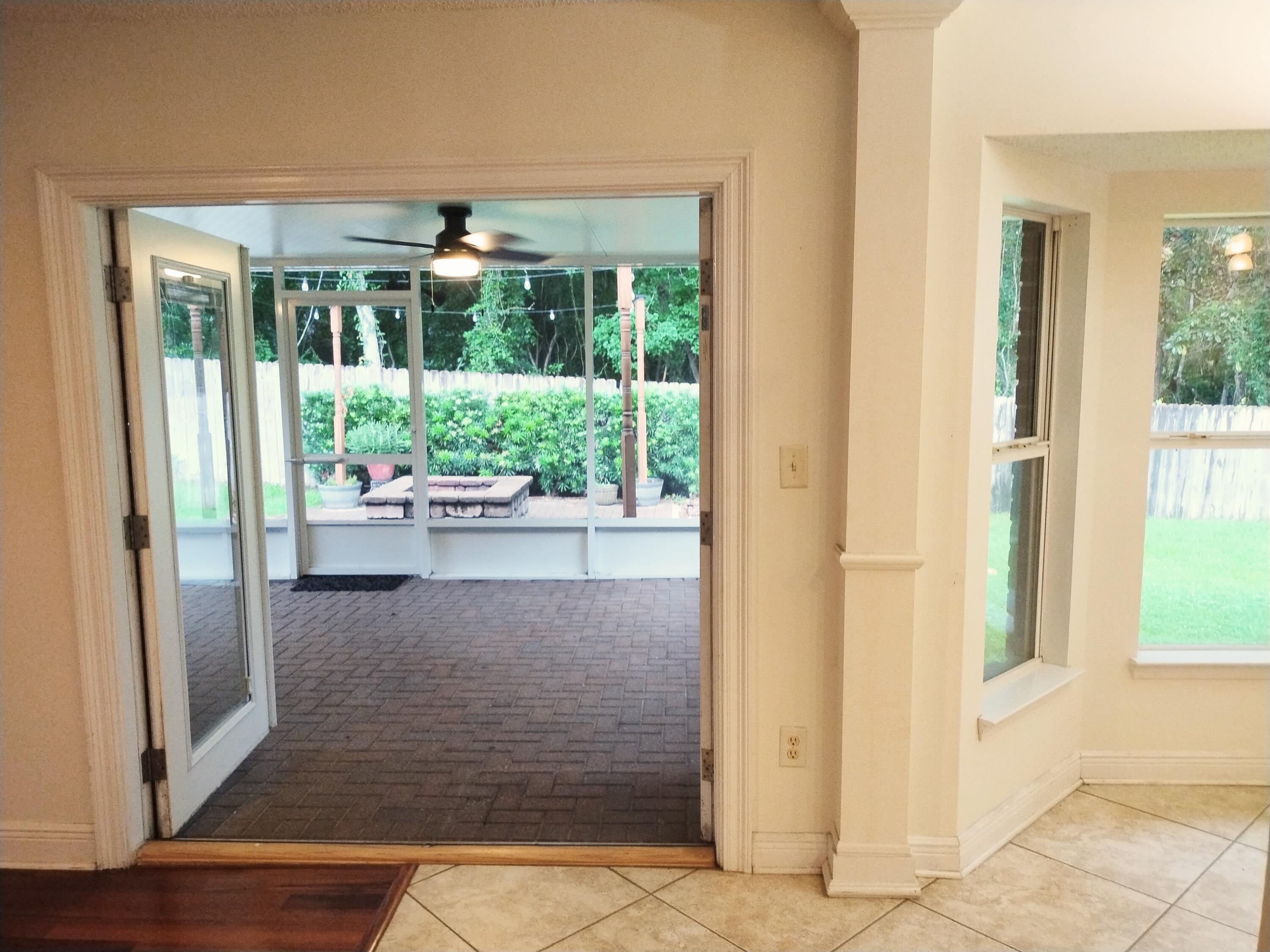 SHADOW OAKS - Residential