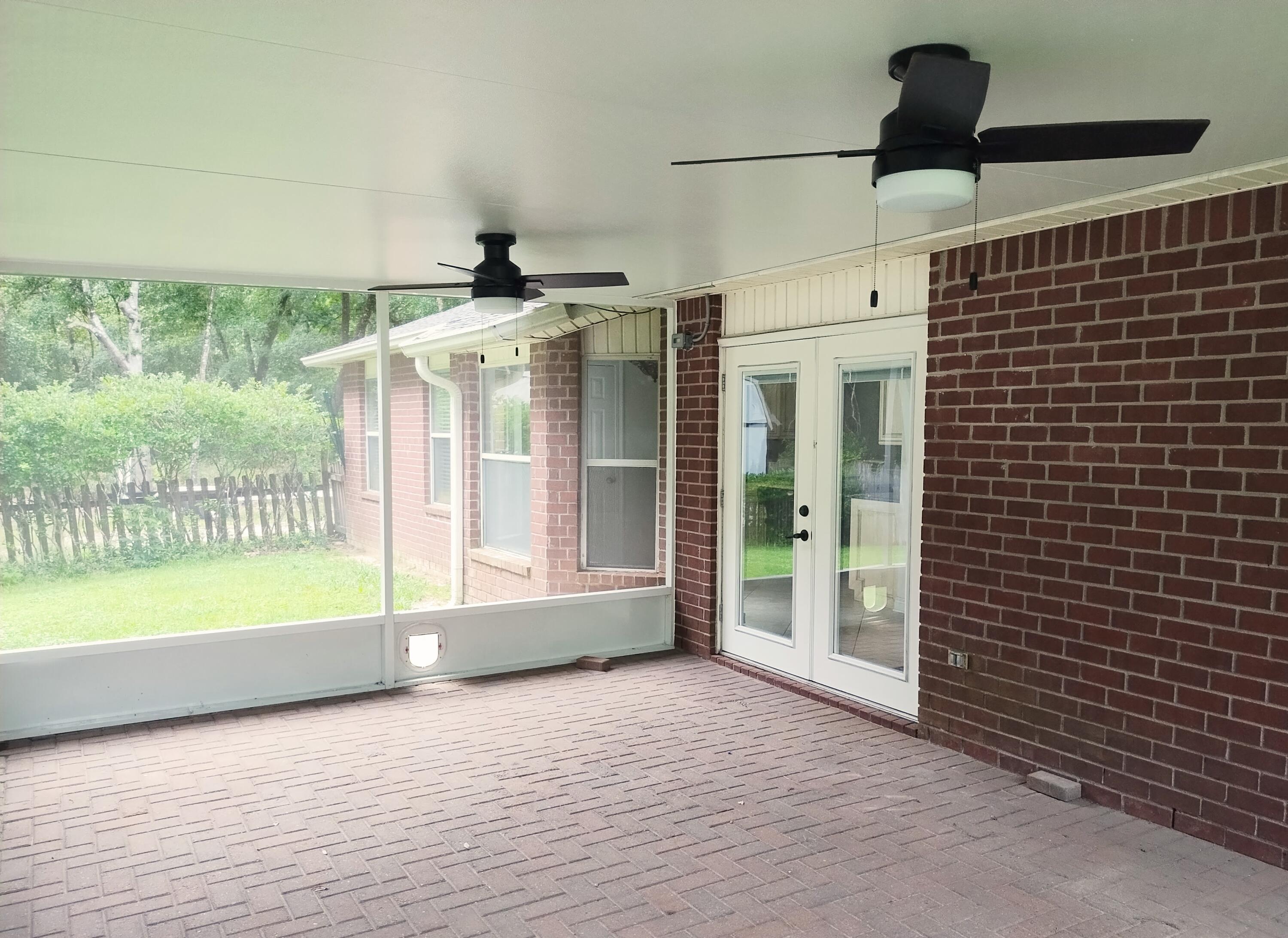 SHADOW OAKS - Residential