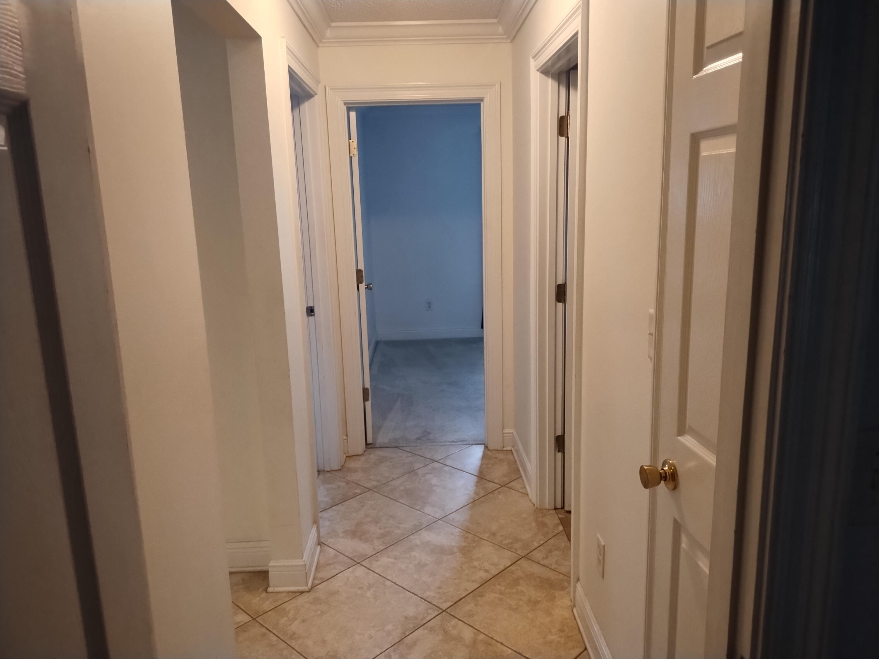 SHADOW OAKS - Residential