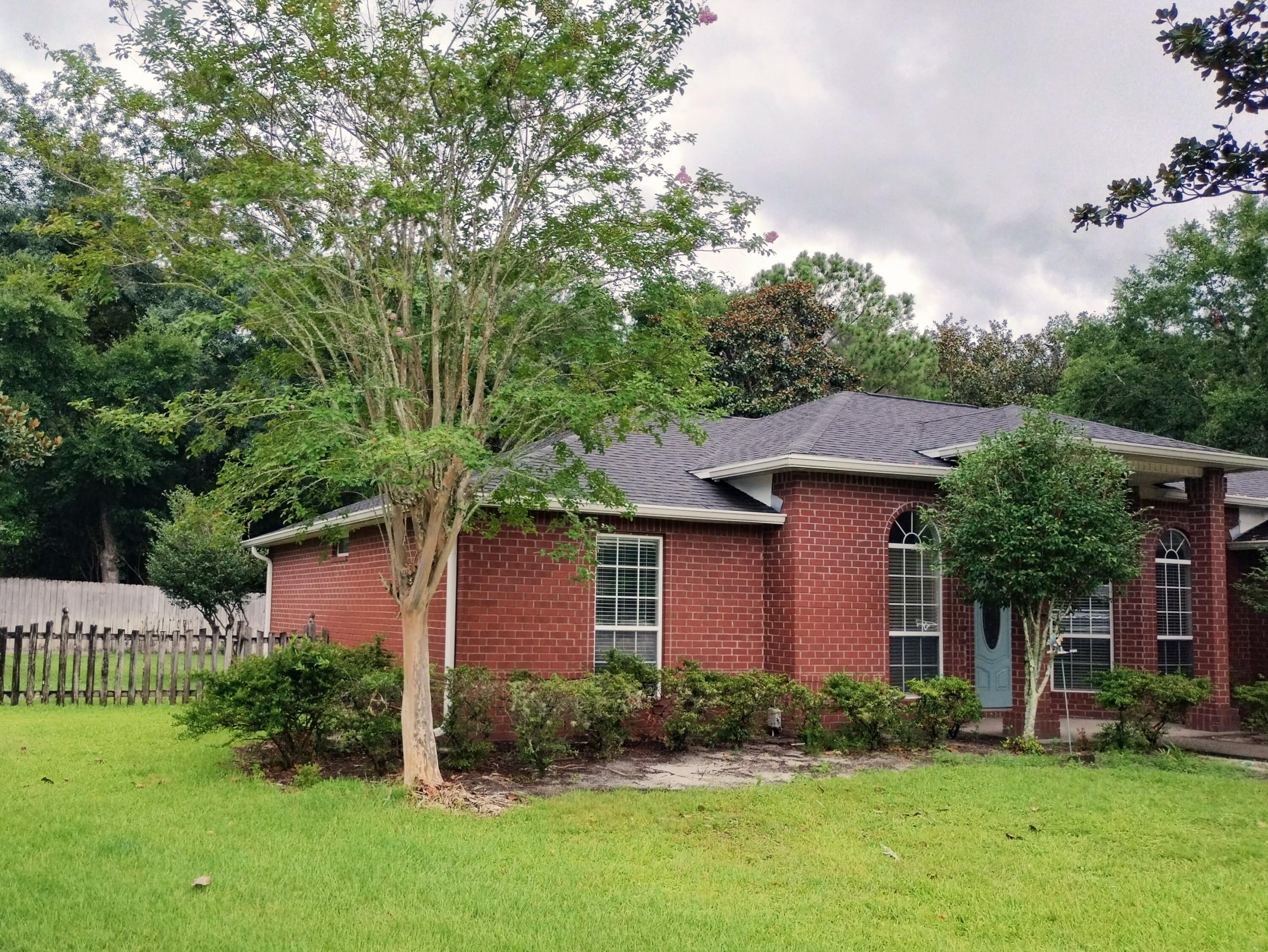 SHADOW OAKS - Residential