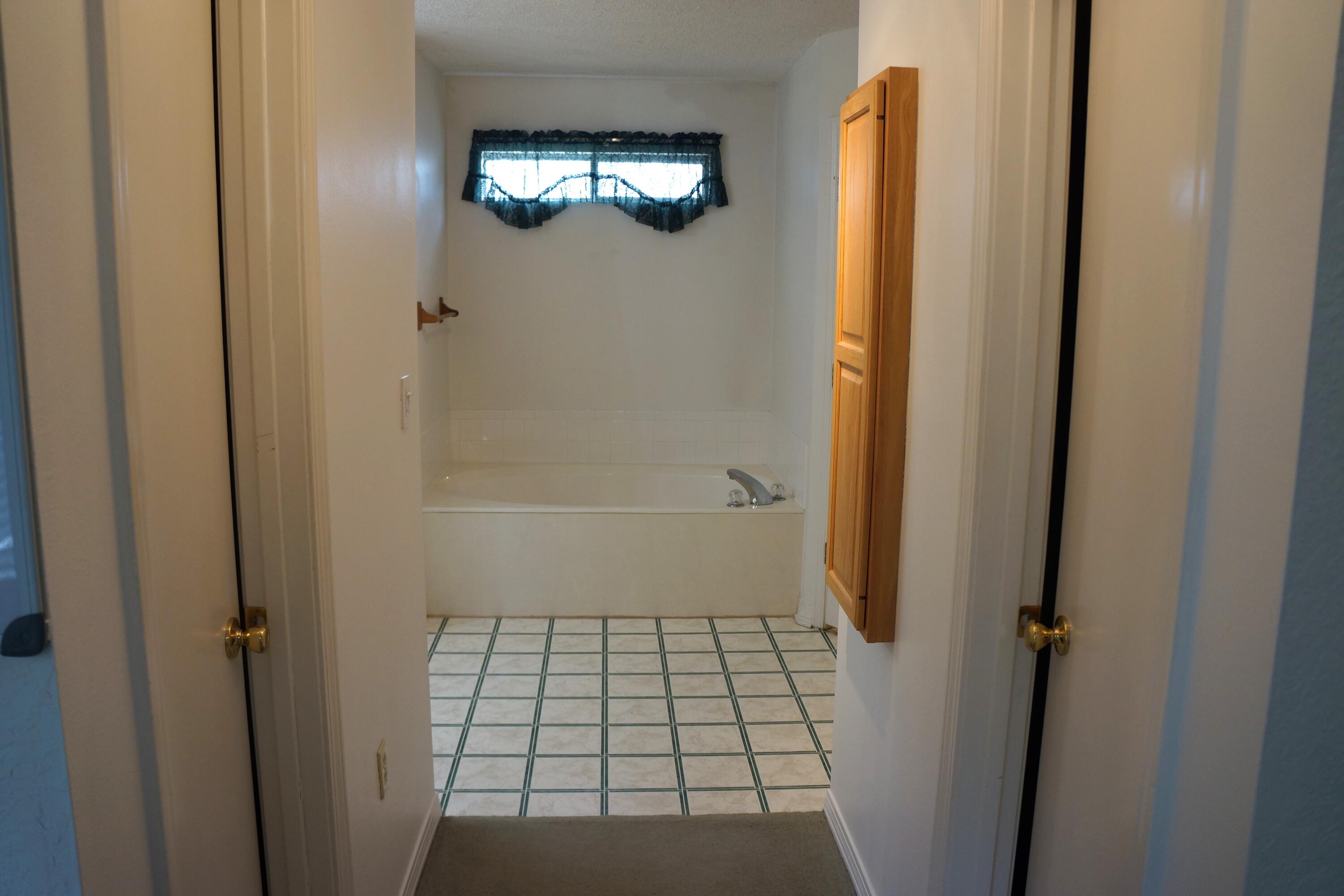 SHOAL CREEK MANOR 1ST ADD - Residential