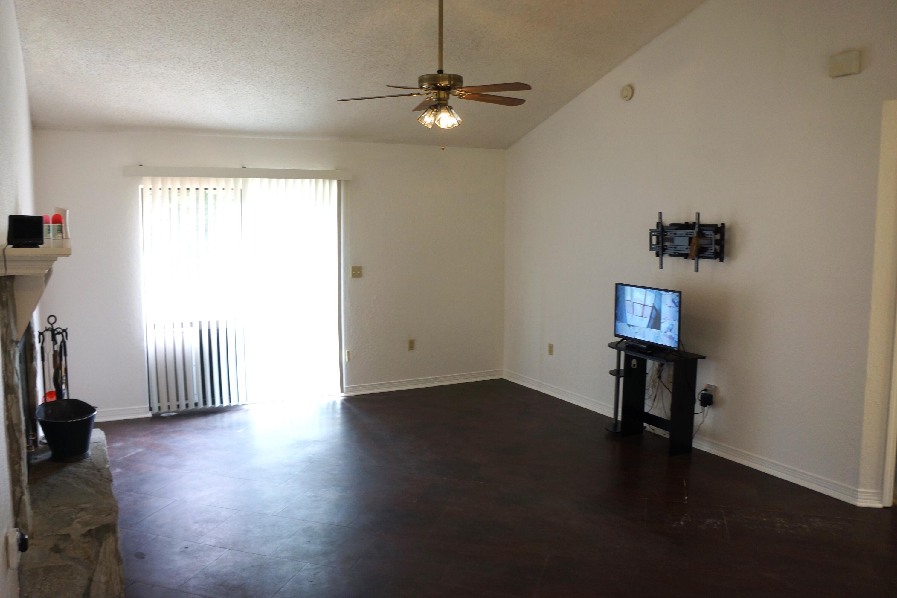 SHOAL CREEK MANOR 1ST ADD - Residential