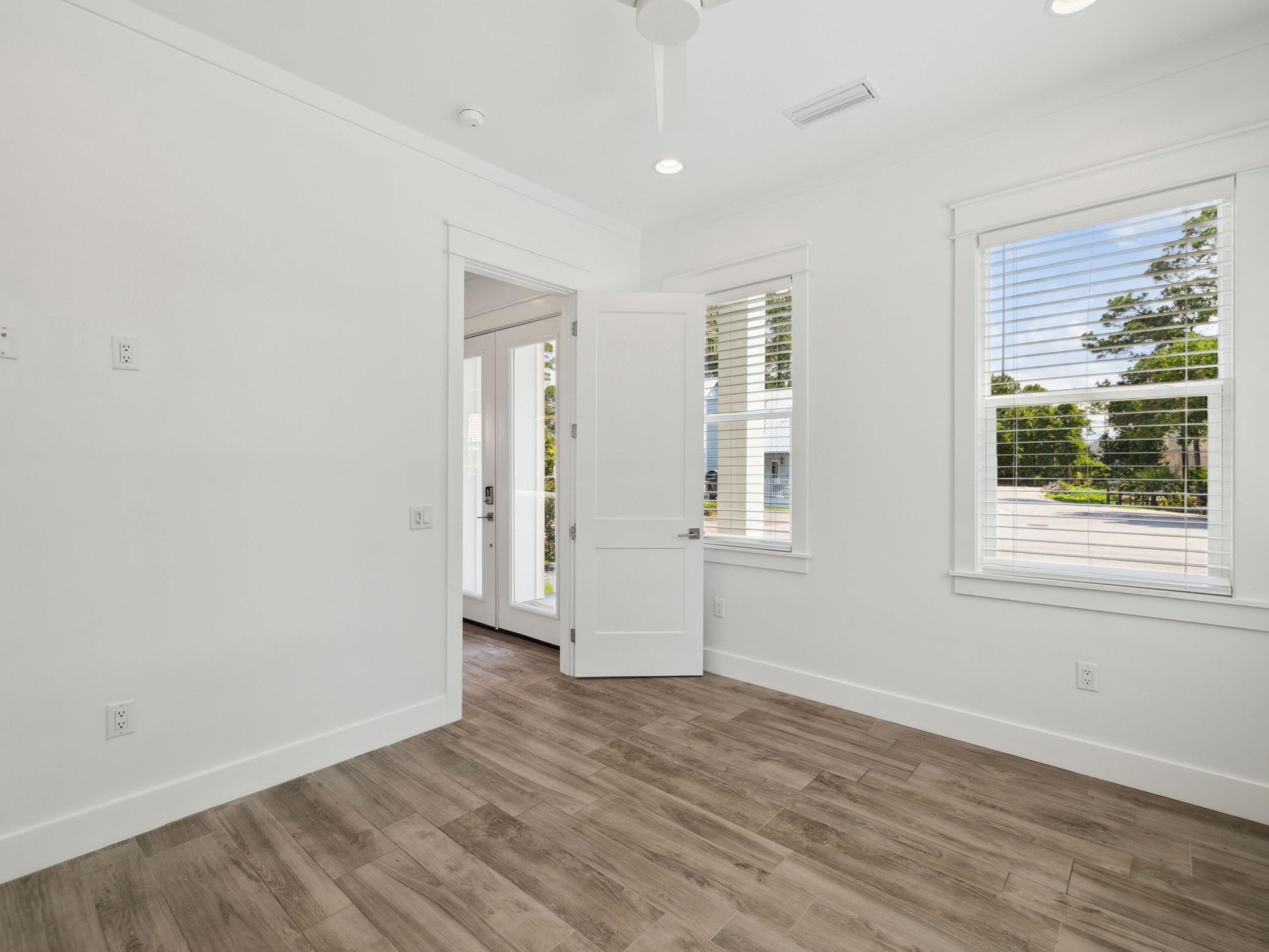 Bayshore Pines - Residential