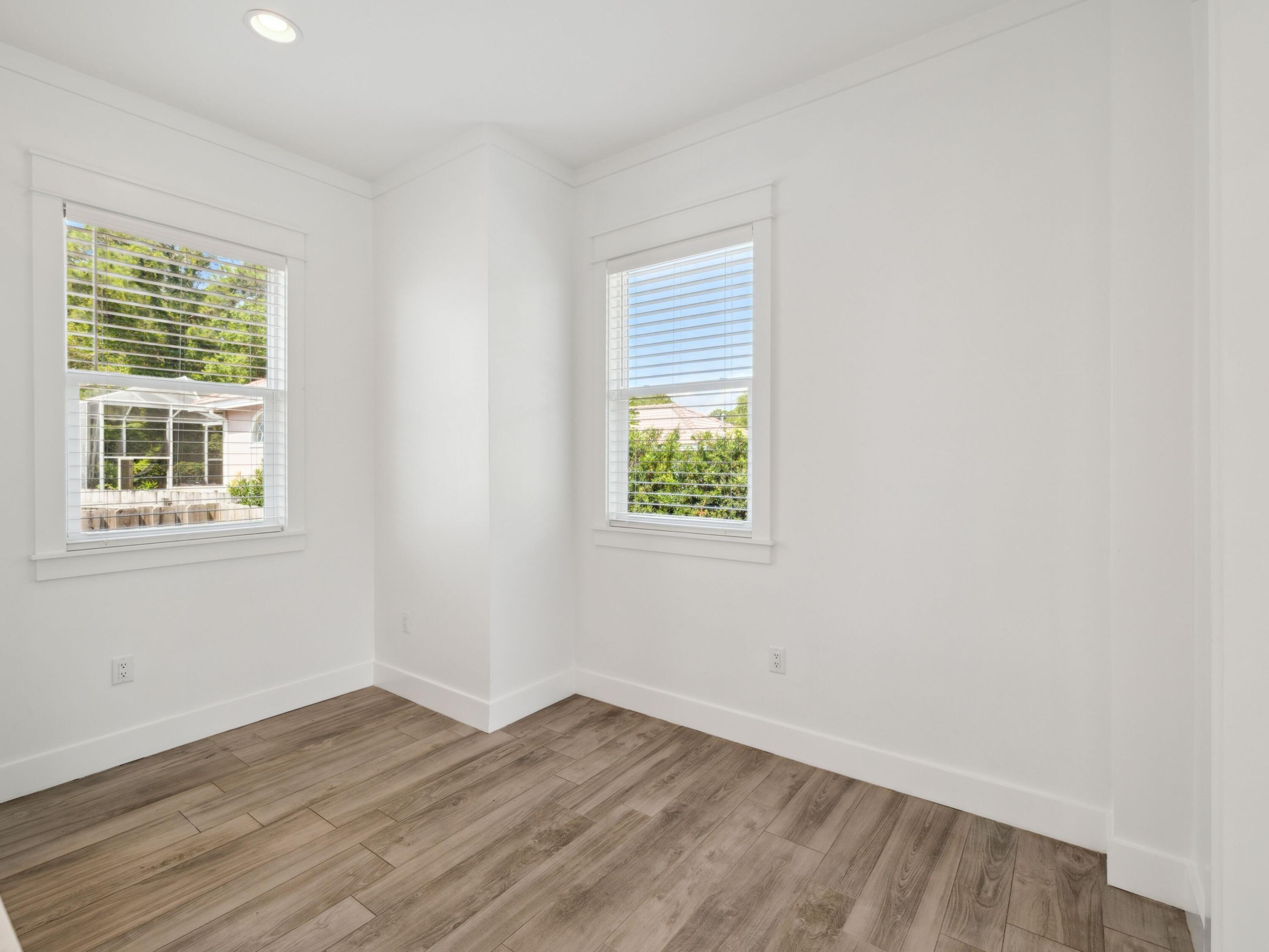 Bayshore Pines - Residential