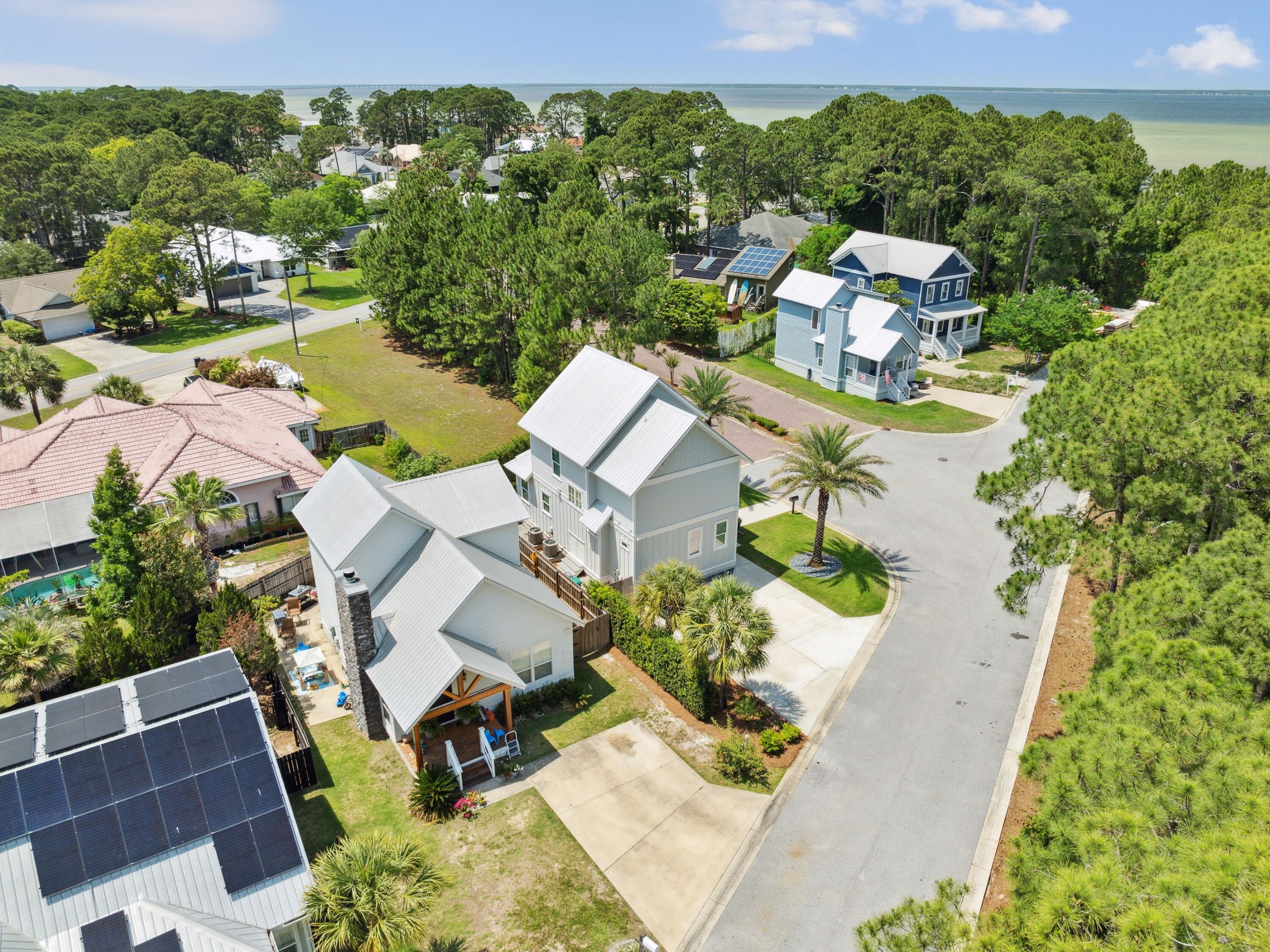 Bayshore Pines - Residential
