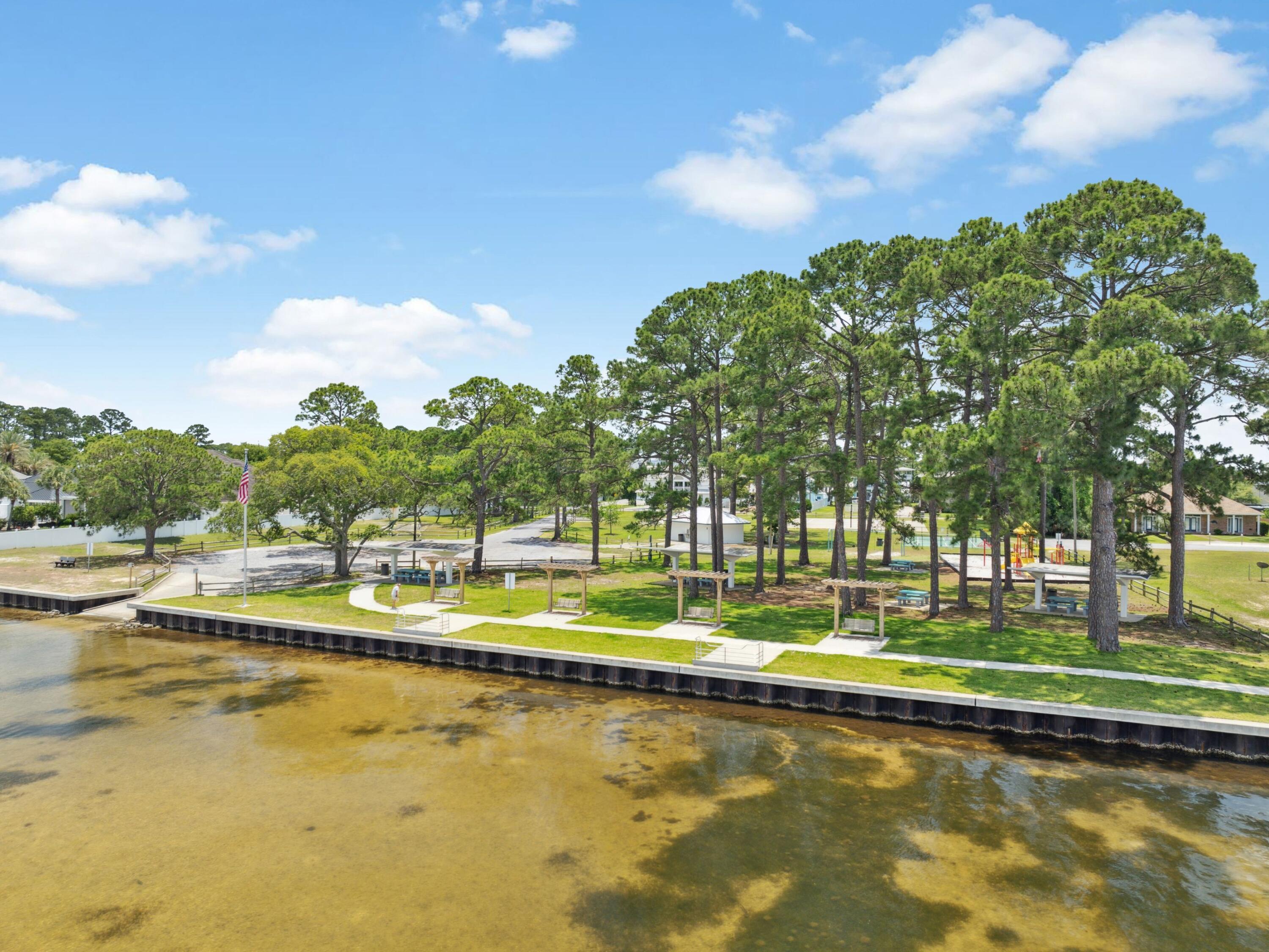 Bayshore Pines - Residential
