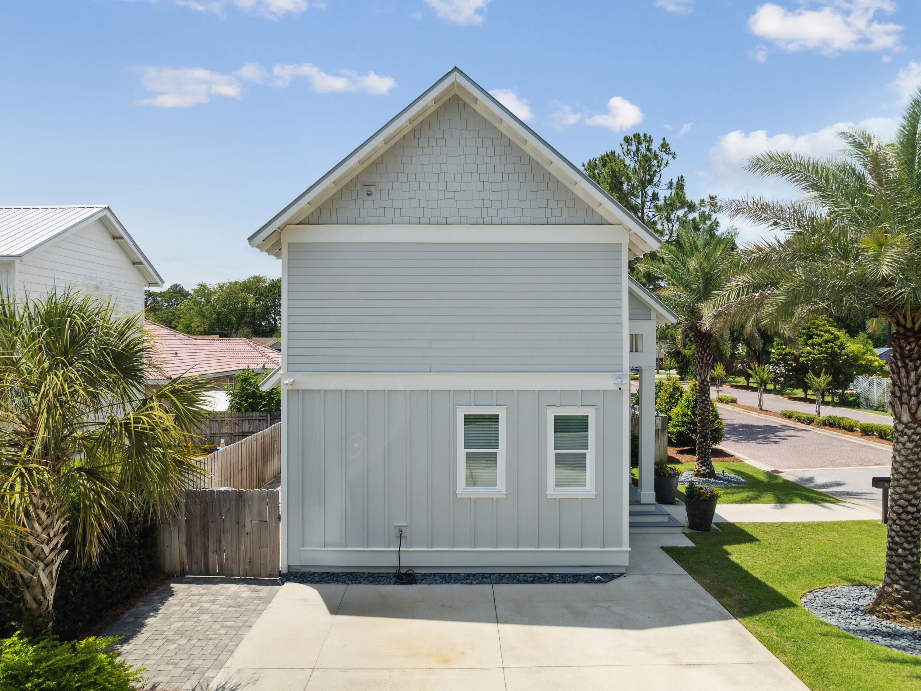 Bayshore Pines - Residential