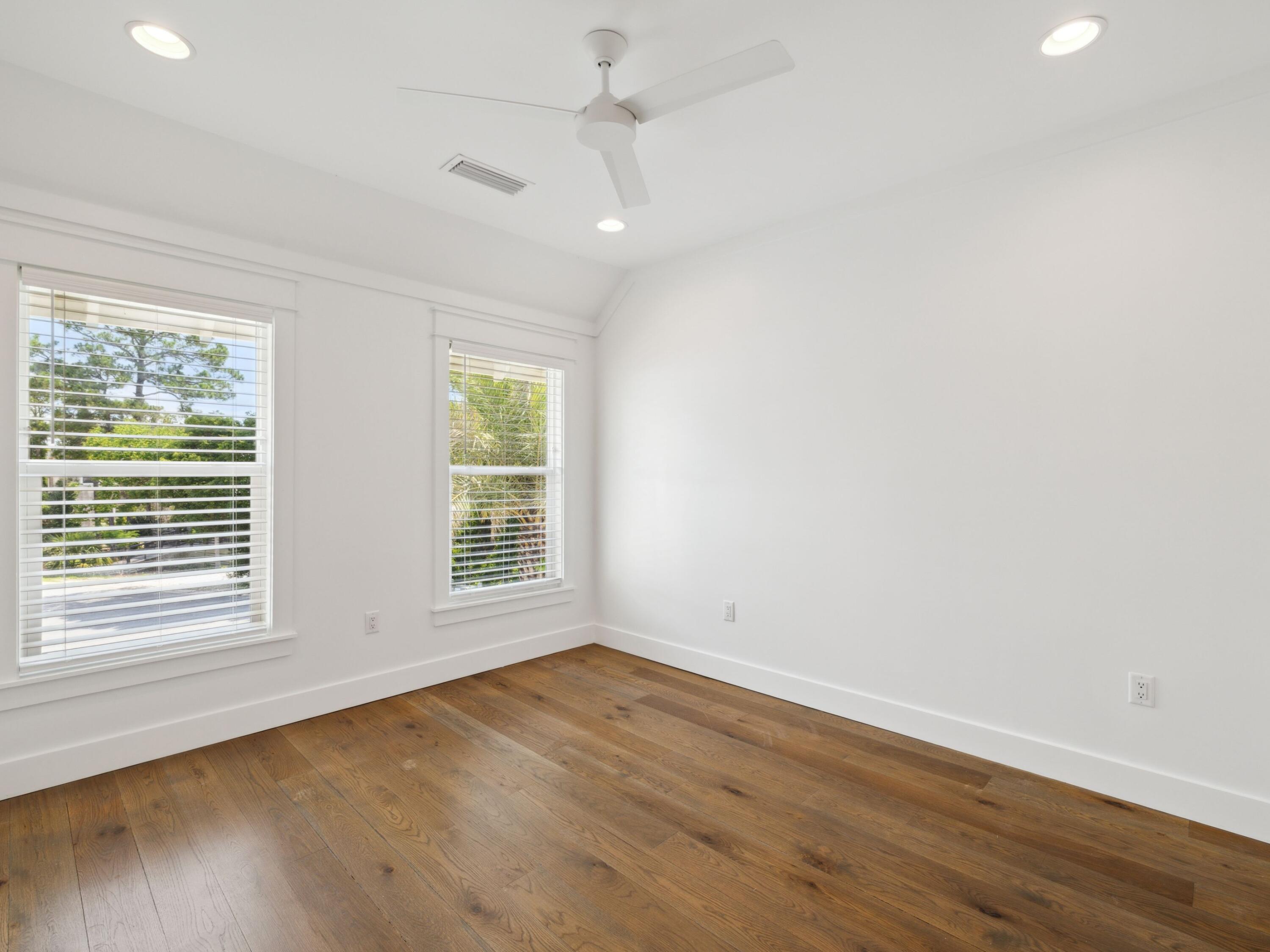 Bayshore Pines - Residential
