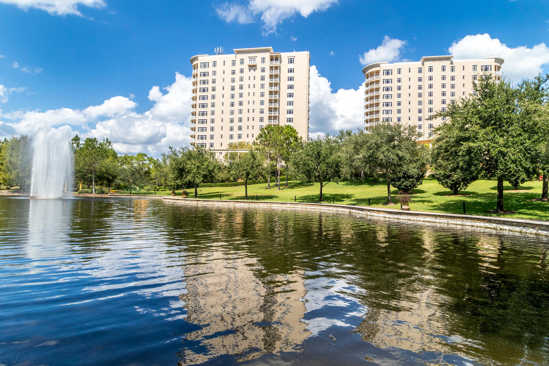 ONE WATER PLACE - Residential