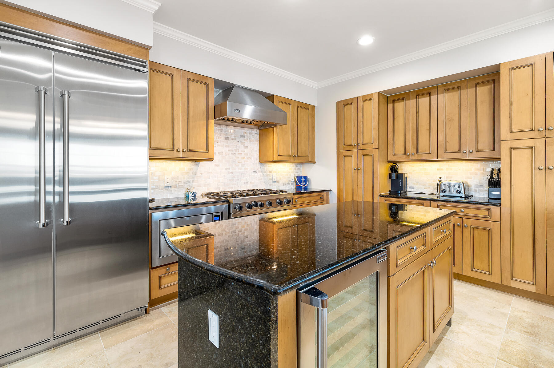 ONE WATER PLACE - Residential