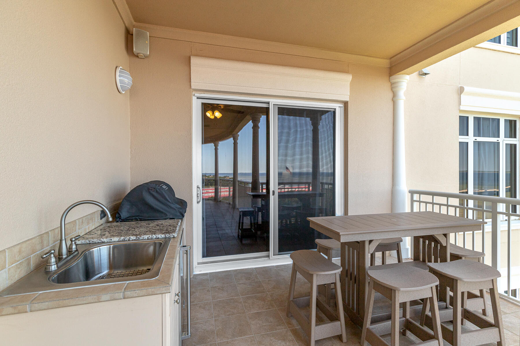 ONE WATER PLACE - Residential