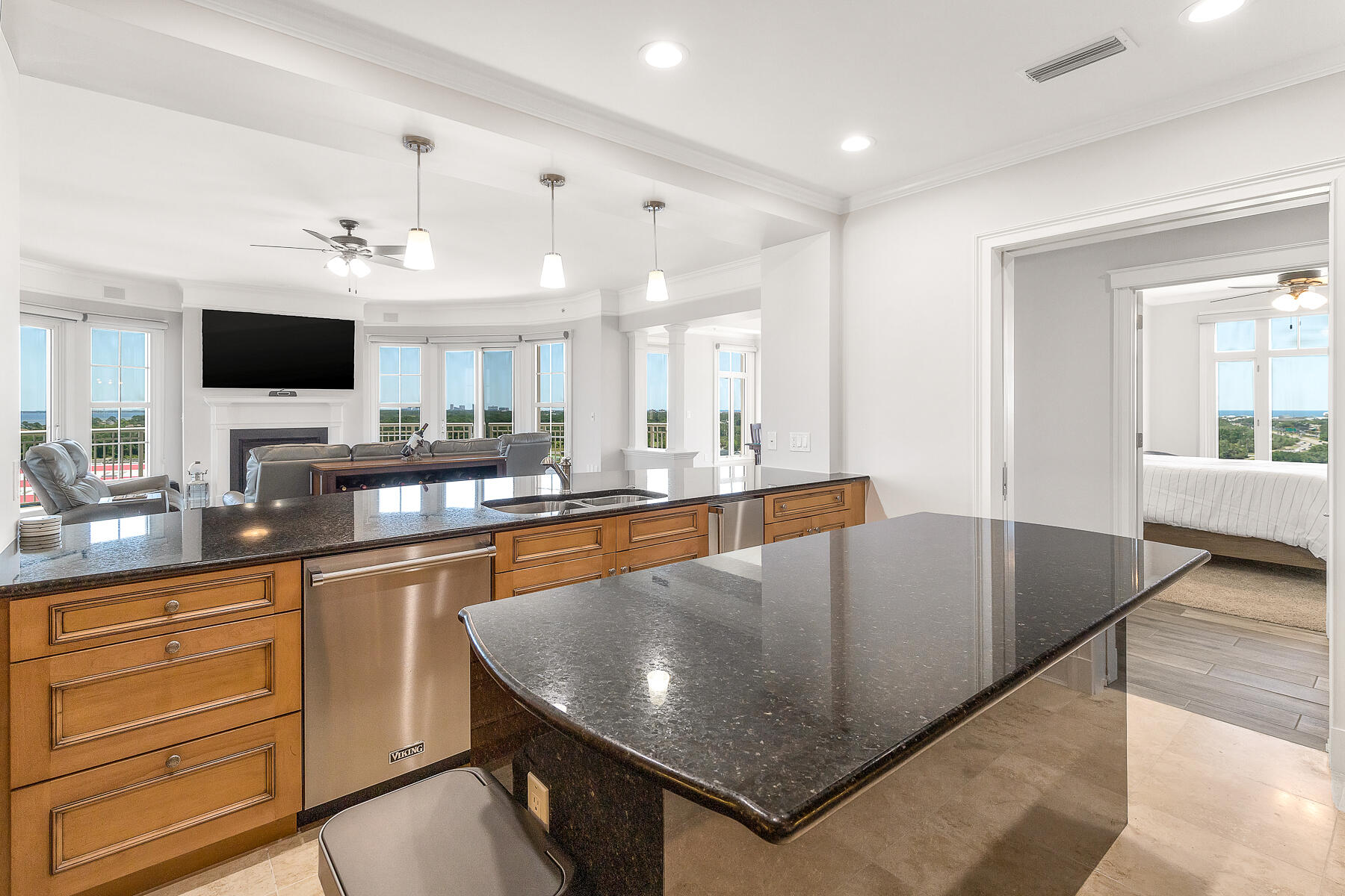 ONE WATER PLACE - Residential