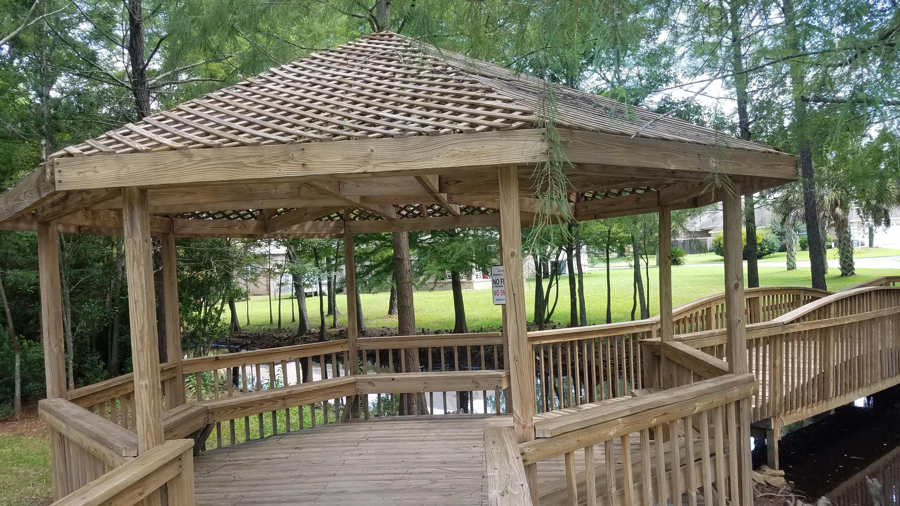 NORTH RIDGE CREEK S/D 1ST ADDN - Residential