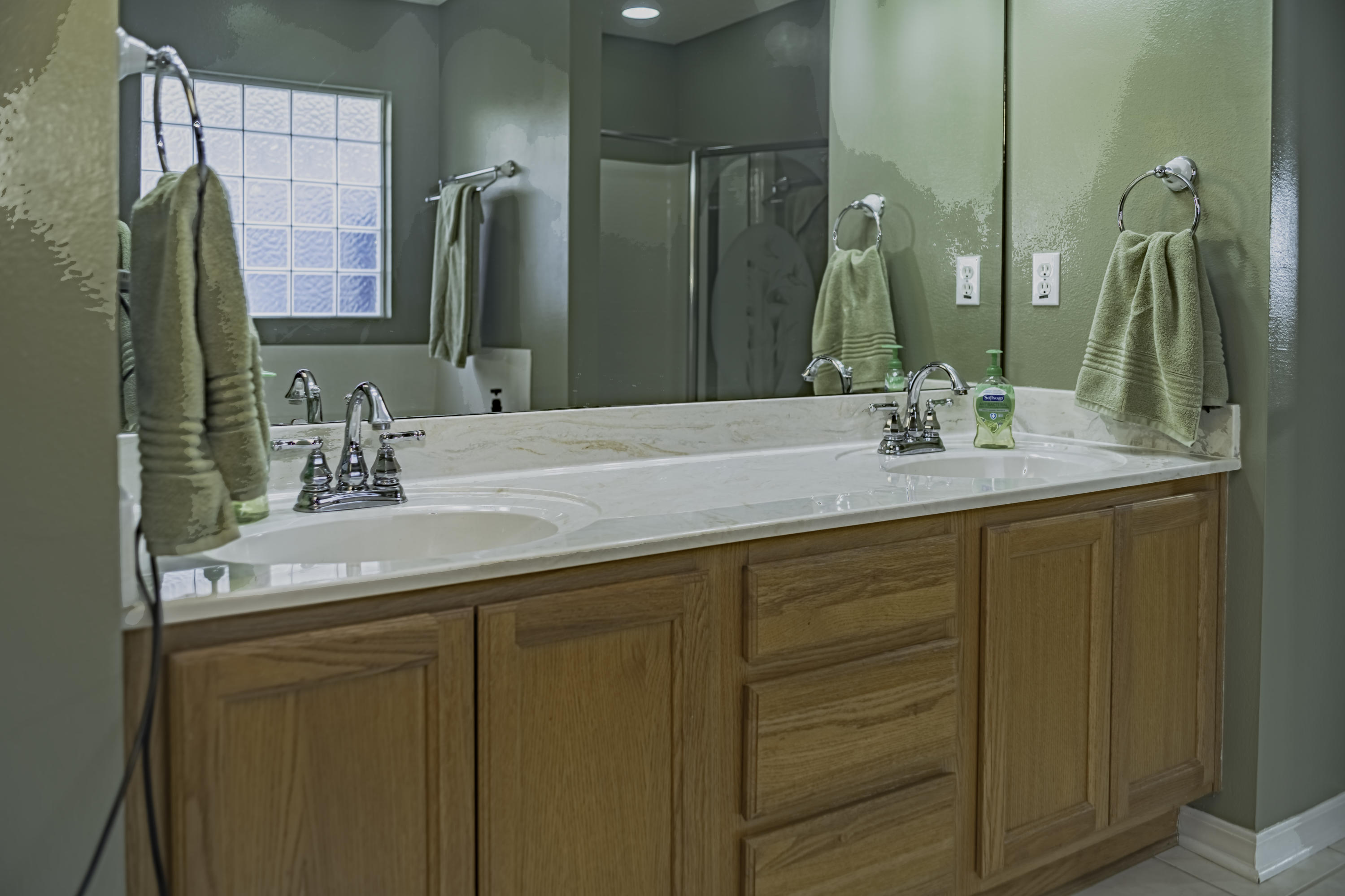 NORTH RIDGE CREEK S/D 1ST ADDN - Residential