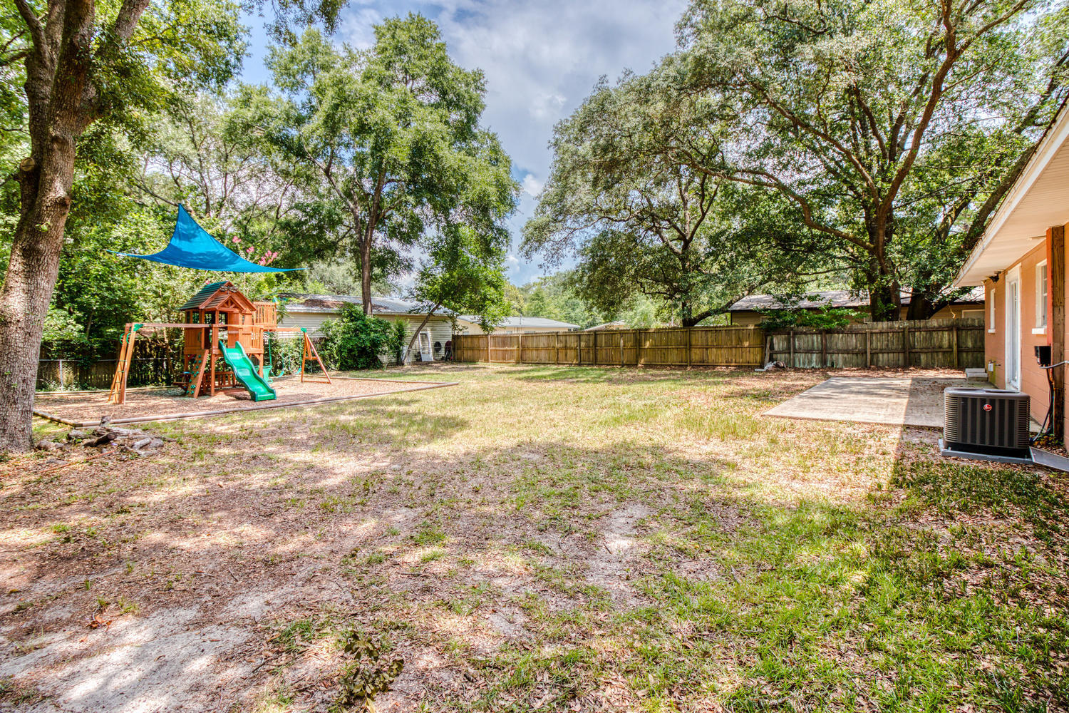 HIGHLAND PARK - Residential