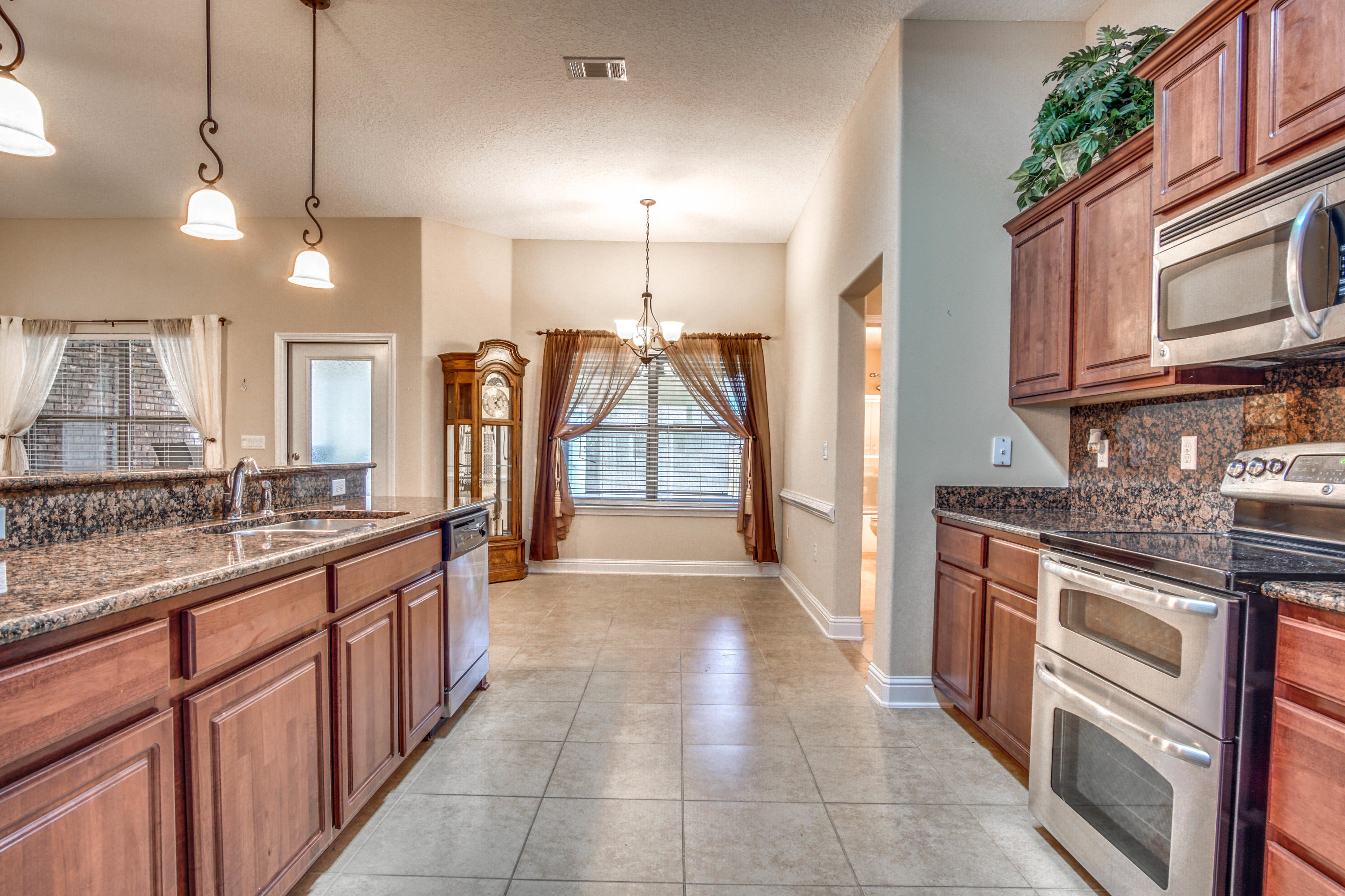 BROOKE ESTATES PH III - Residential