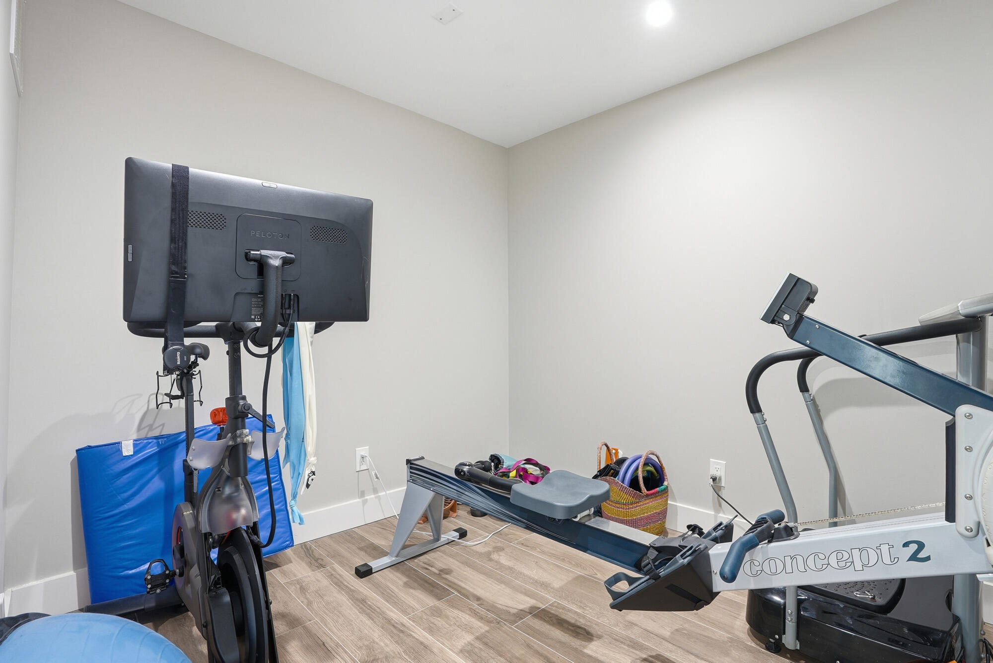 SAND CLIFFS ON THE GULF - Residential