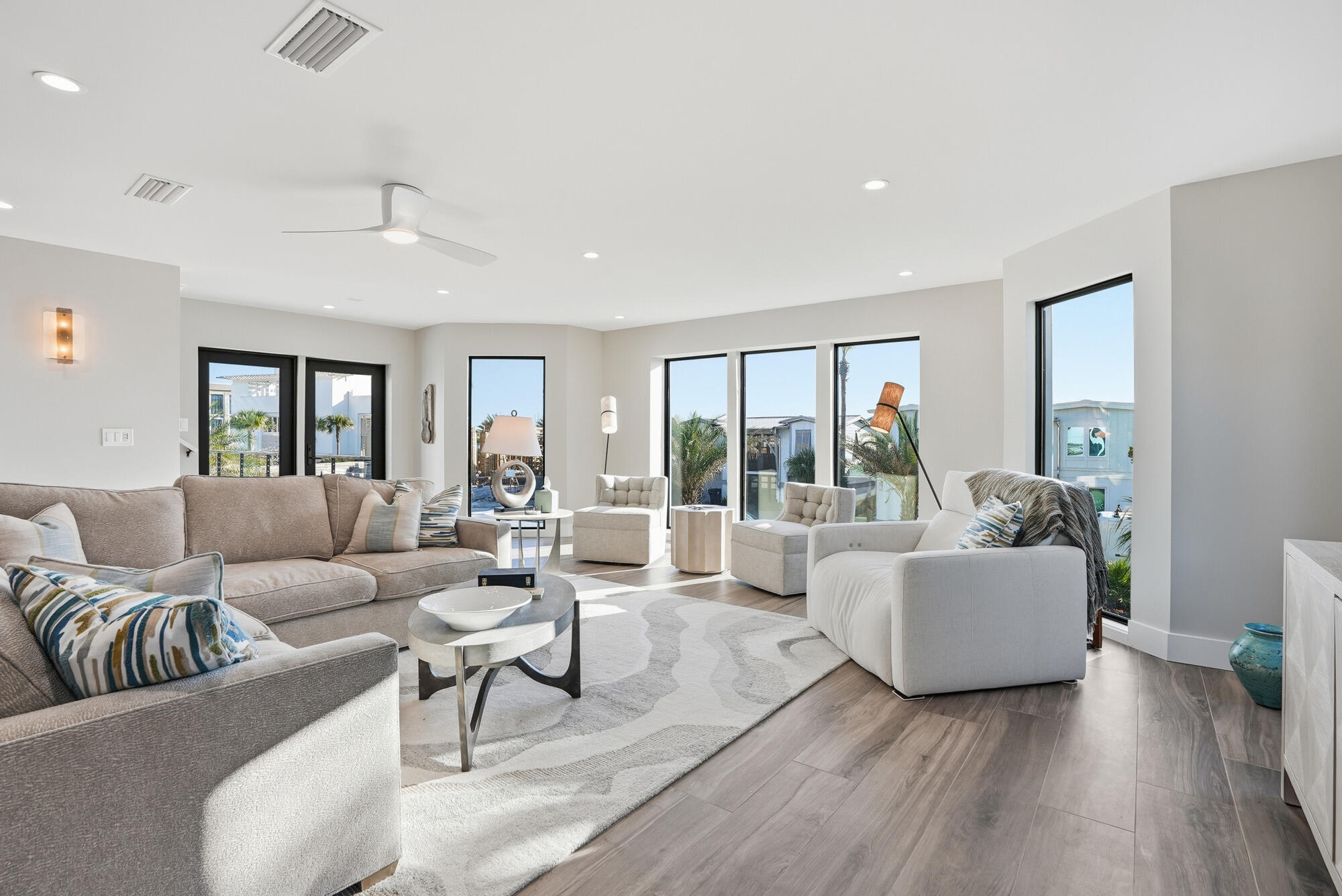 SAND CLIFFS ON THE GULF - Residential