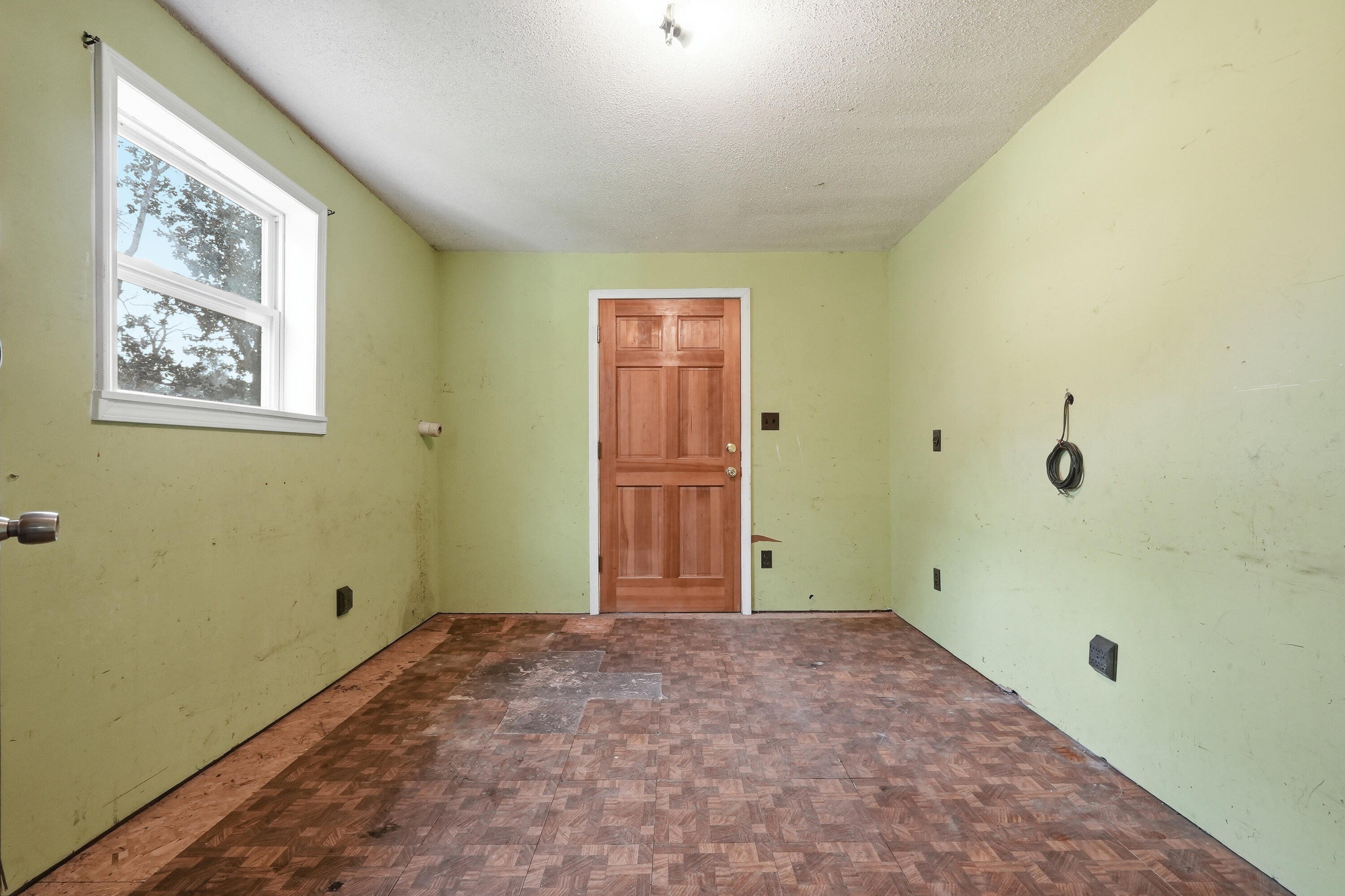 NO RECORDED SUBDIVISION - Residential