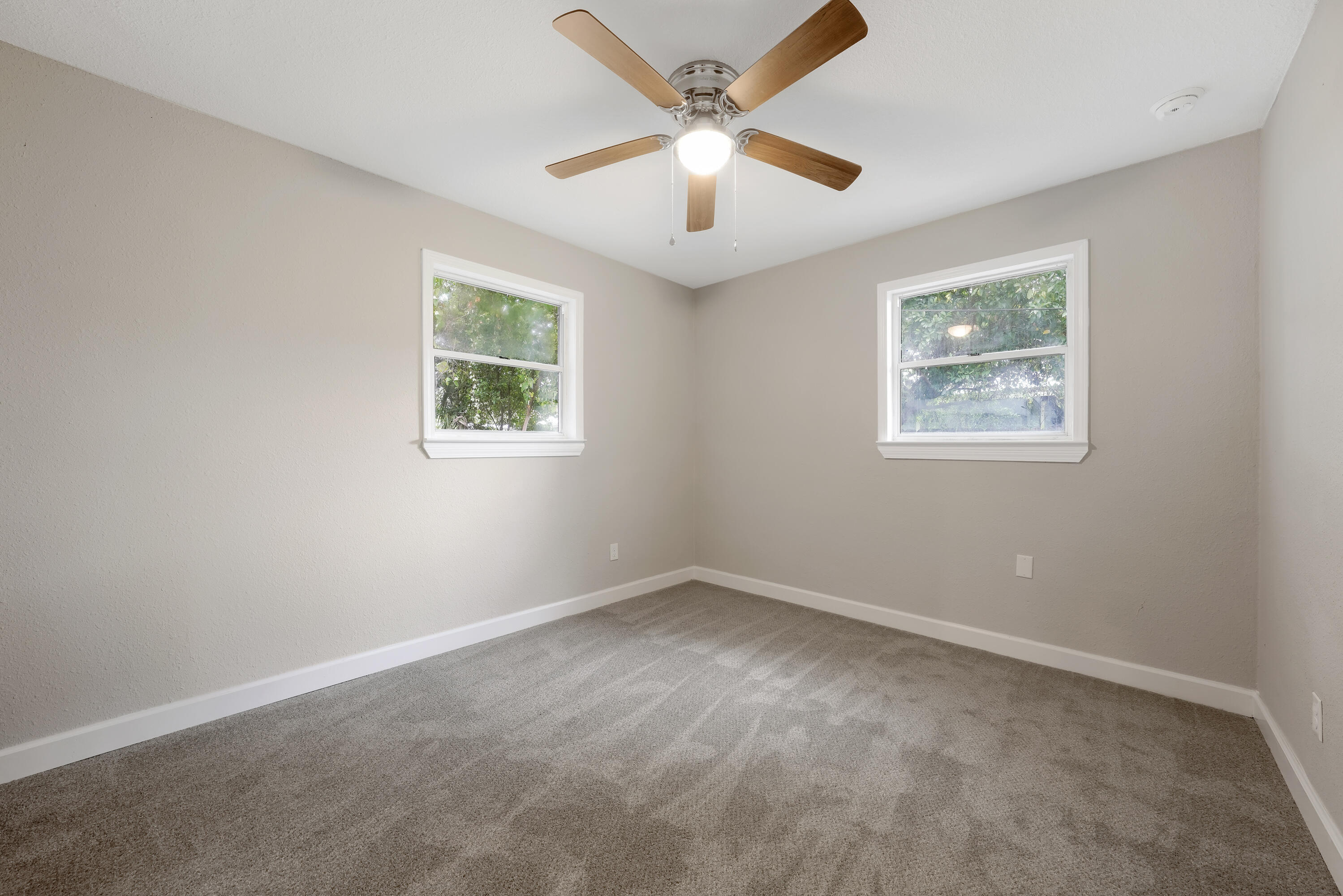 ELLIOTTS POINT 7TH ADDN - Residential