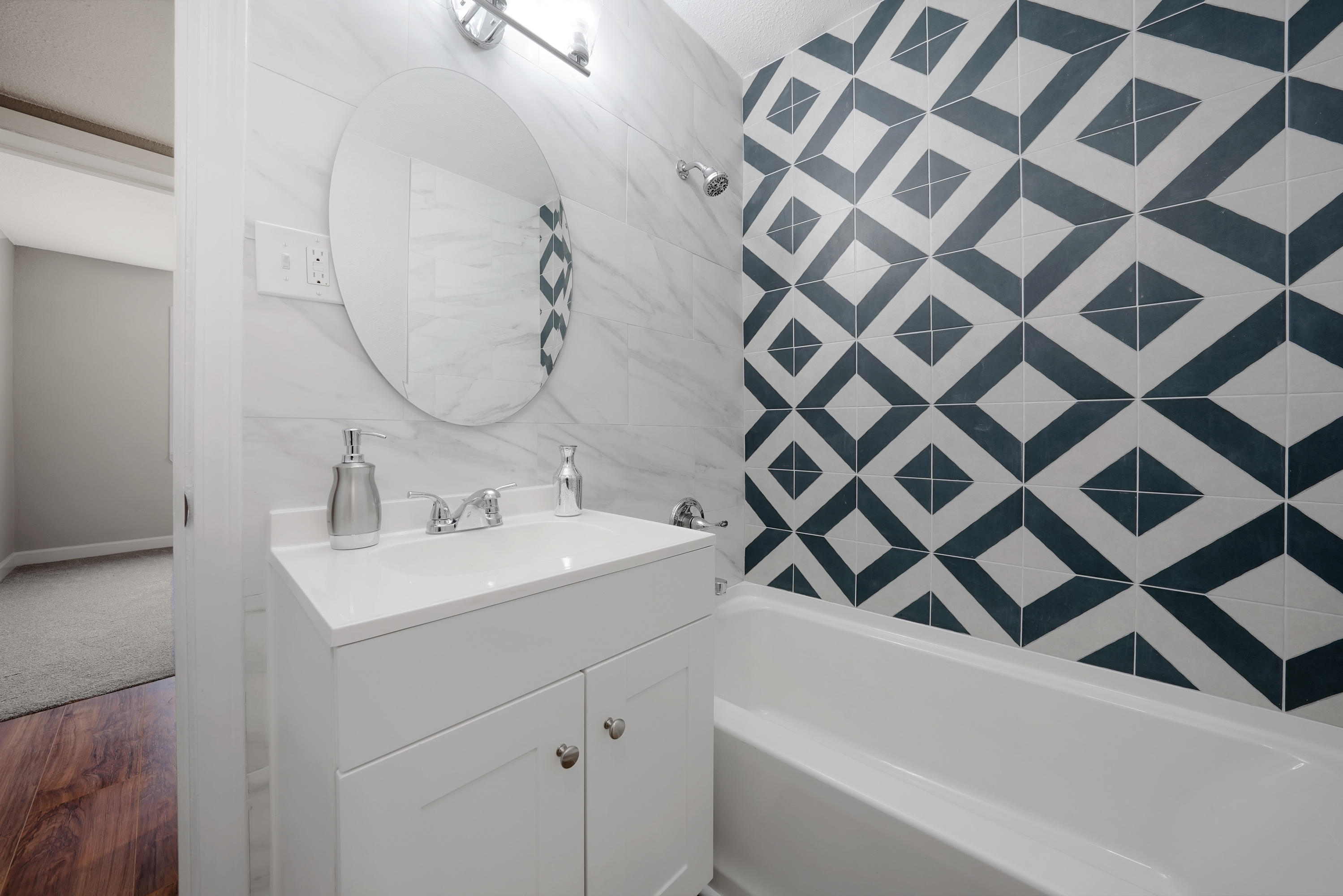 ELLIOTTS POINT 7TH ADDN - Residential