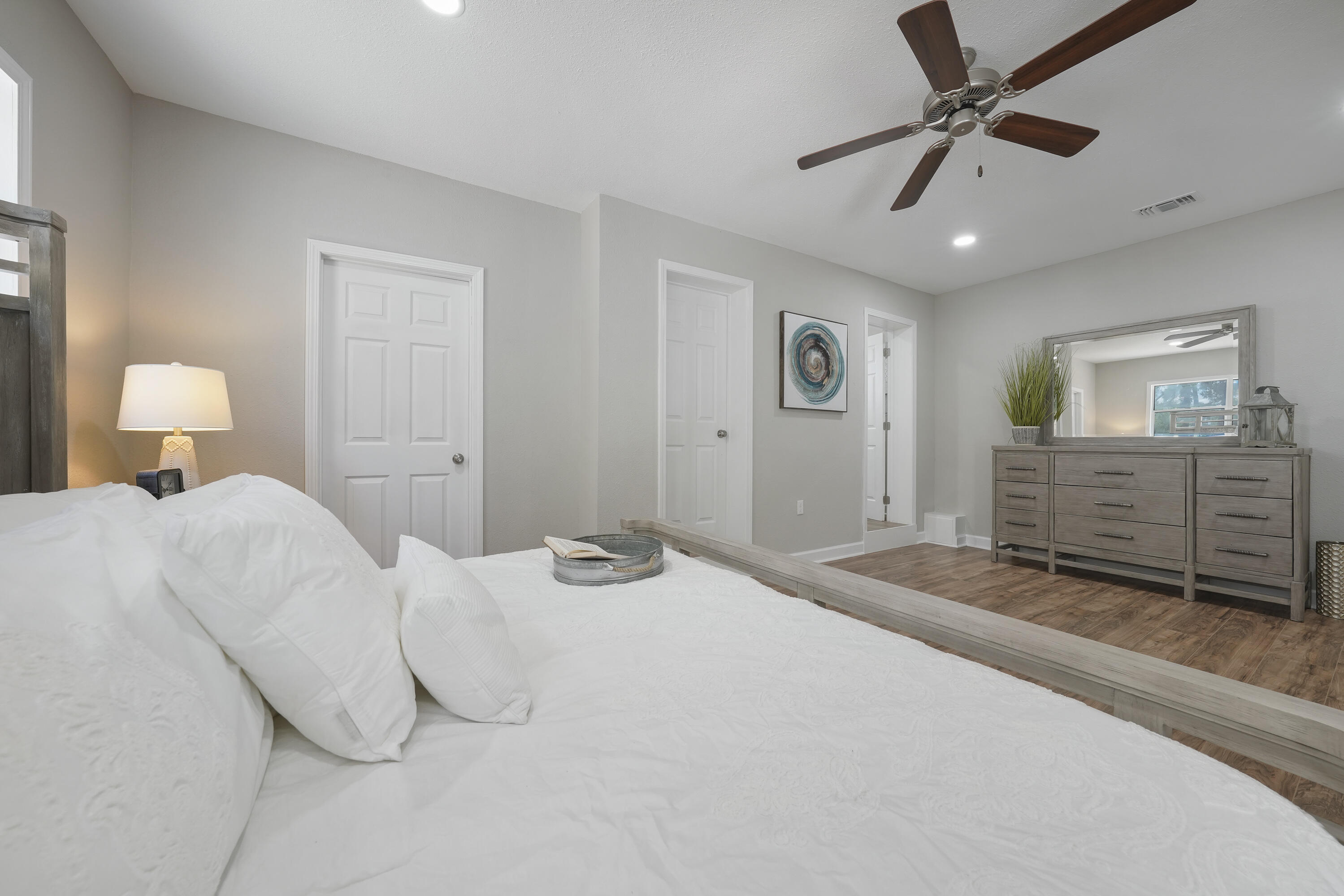 ELLIOTTS POINT 7TH ADDN - Residential