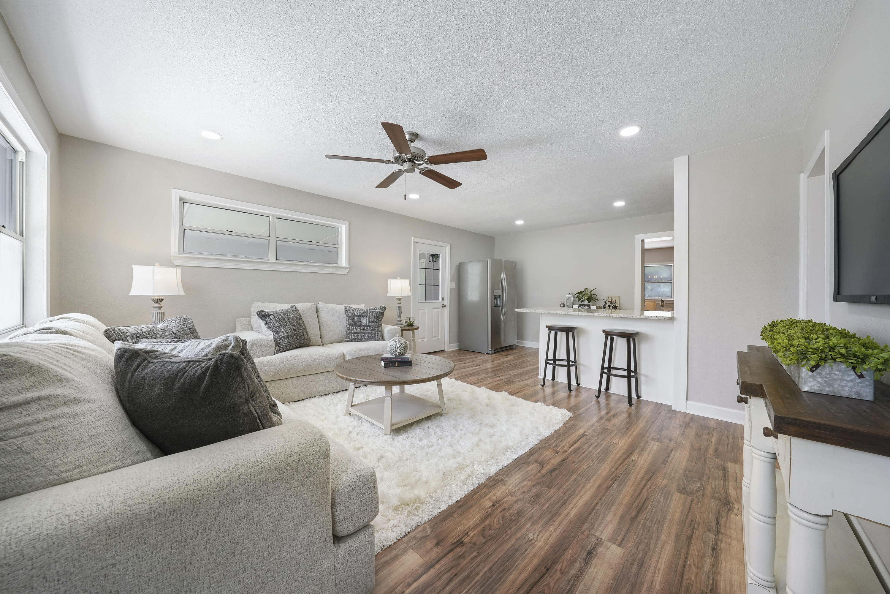 ELLIOTTS POINT 7TH ADDN - Residential