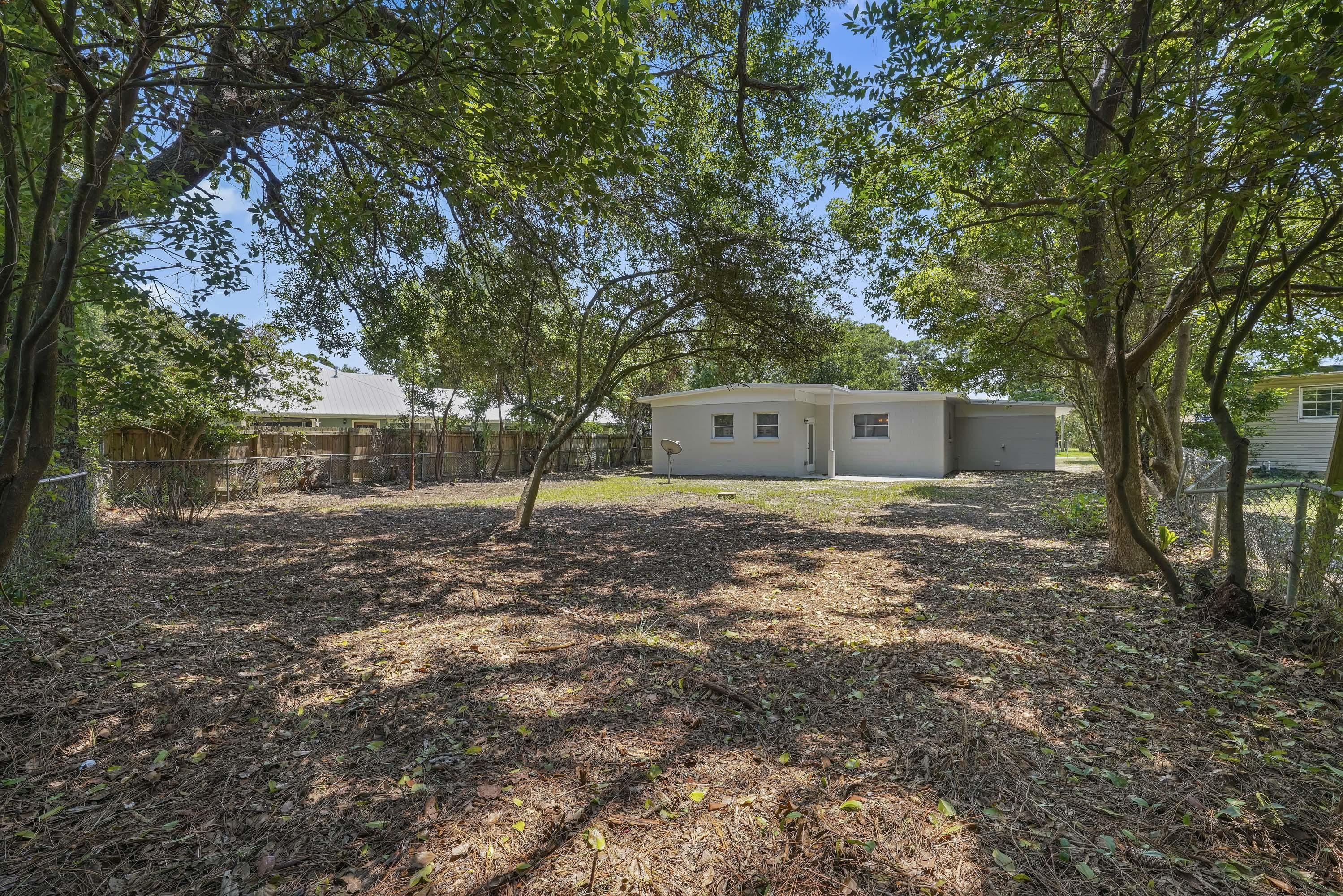 ELLIOTTS POINT 7TH ADDN - Residential