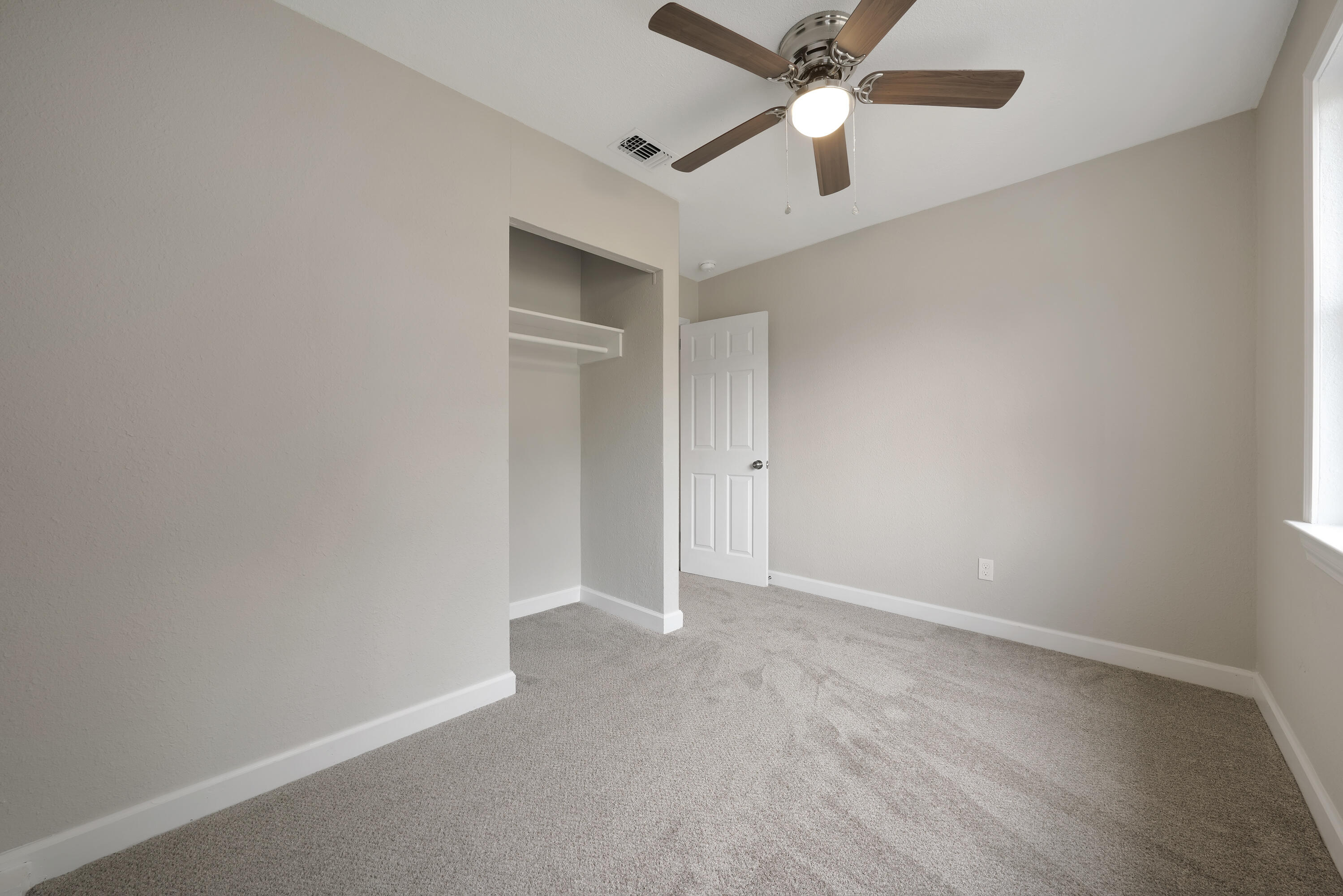 ELLIOTTS POINT 7TH ADDN - Residential