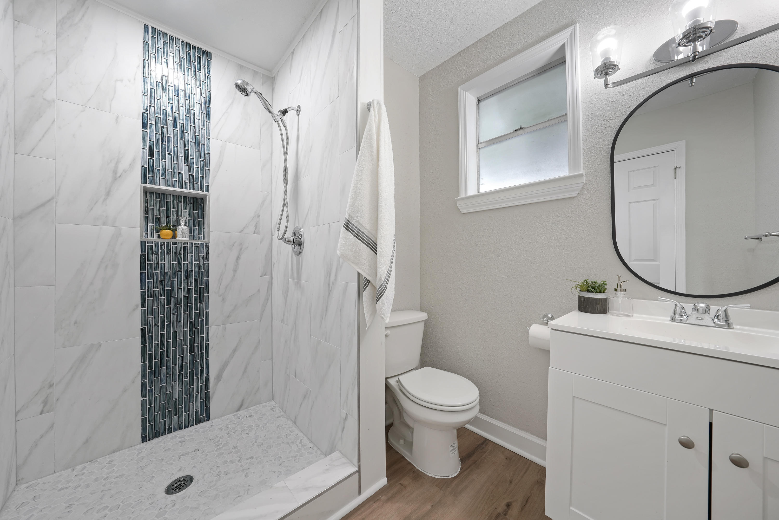 ELLIOTTS POINT 7TH ADDN - Residential