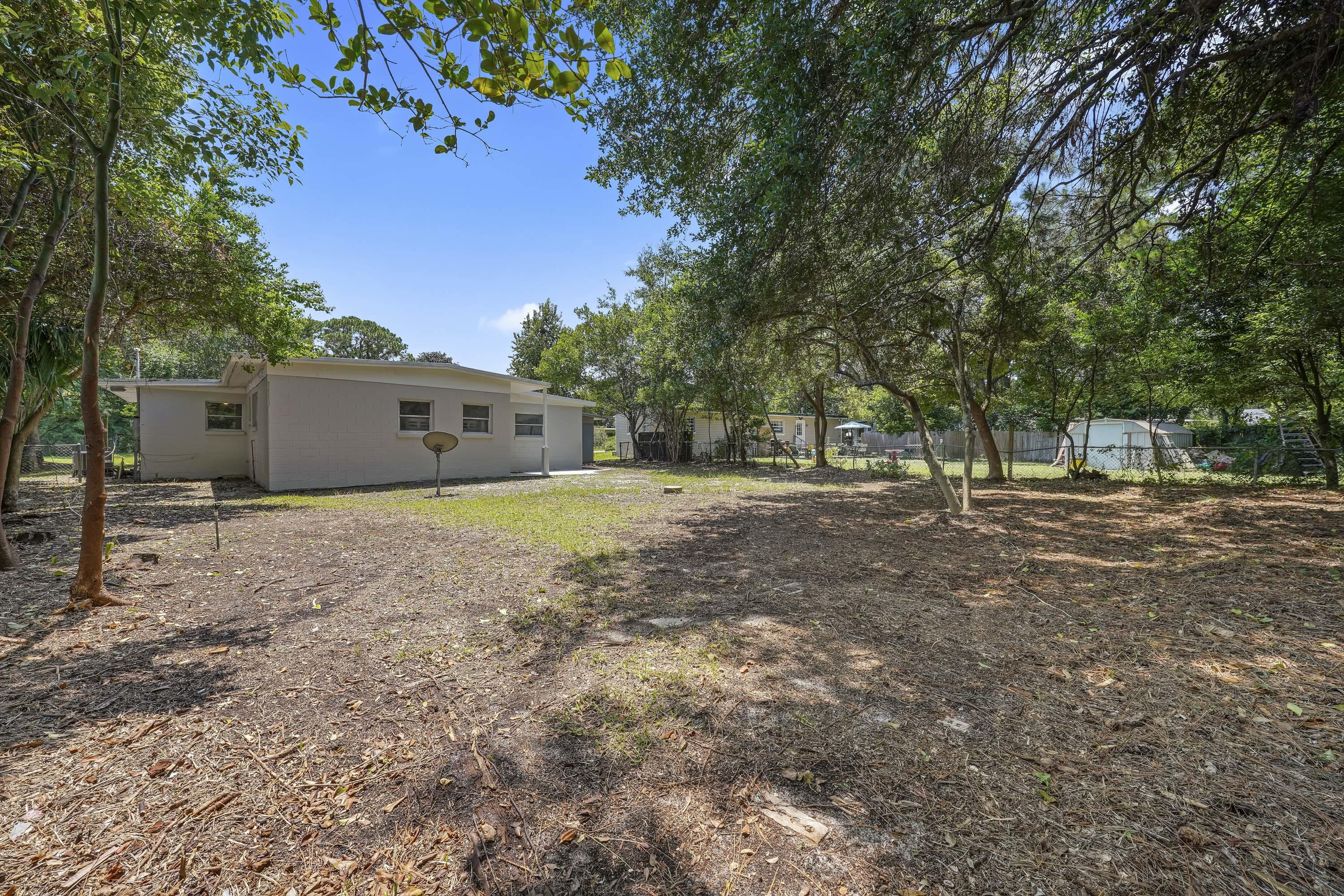 ELLIOTTS POINT 7TH ADDN - Residential