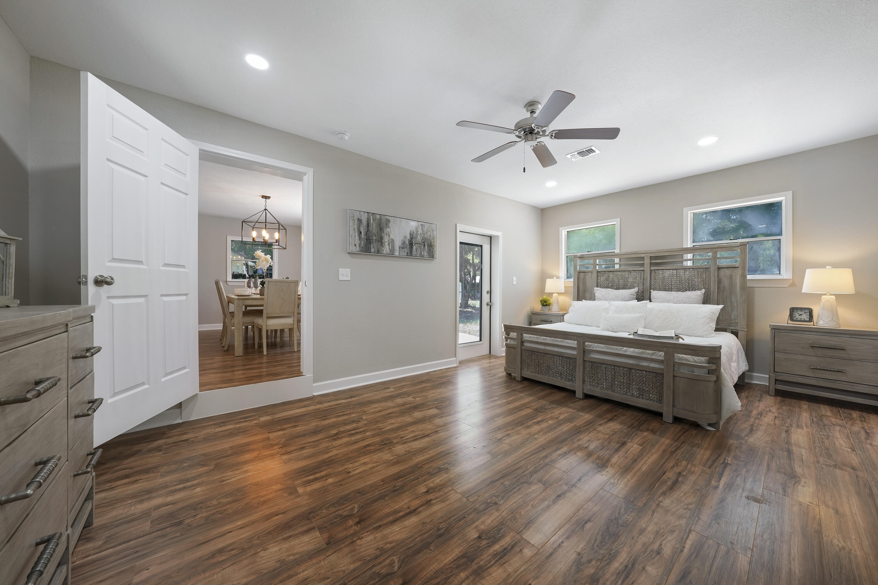 ELLIOTTS POINT 7TH ADDN - Residential