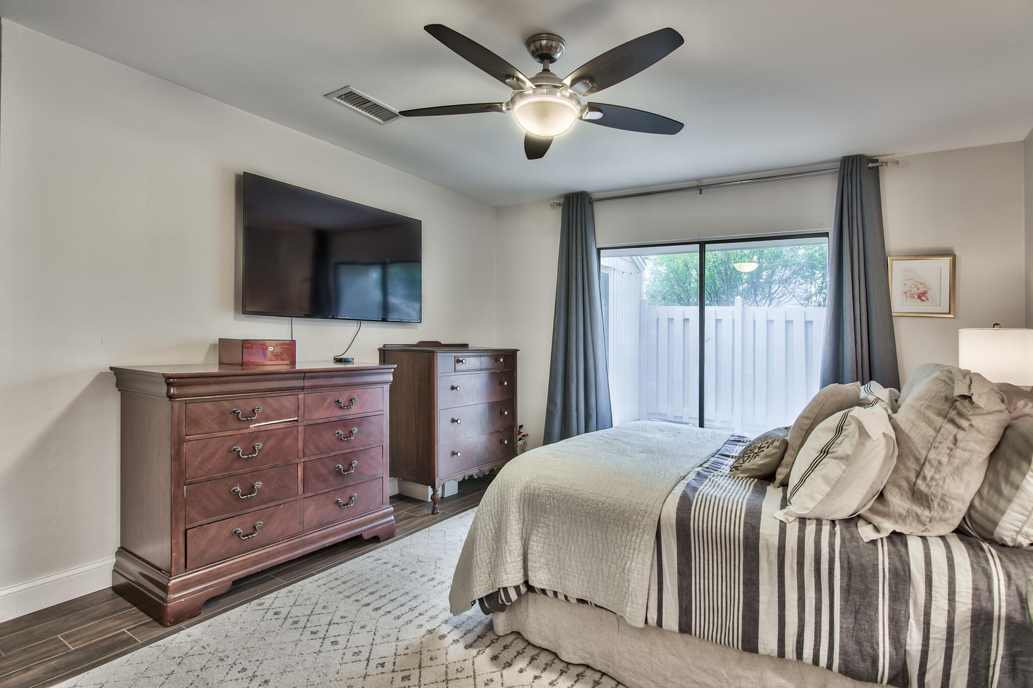 ROYAL OAK VILLAGE - Residential Lease