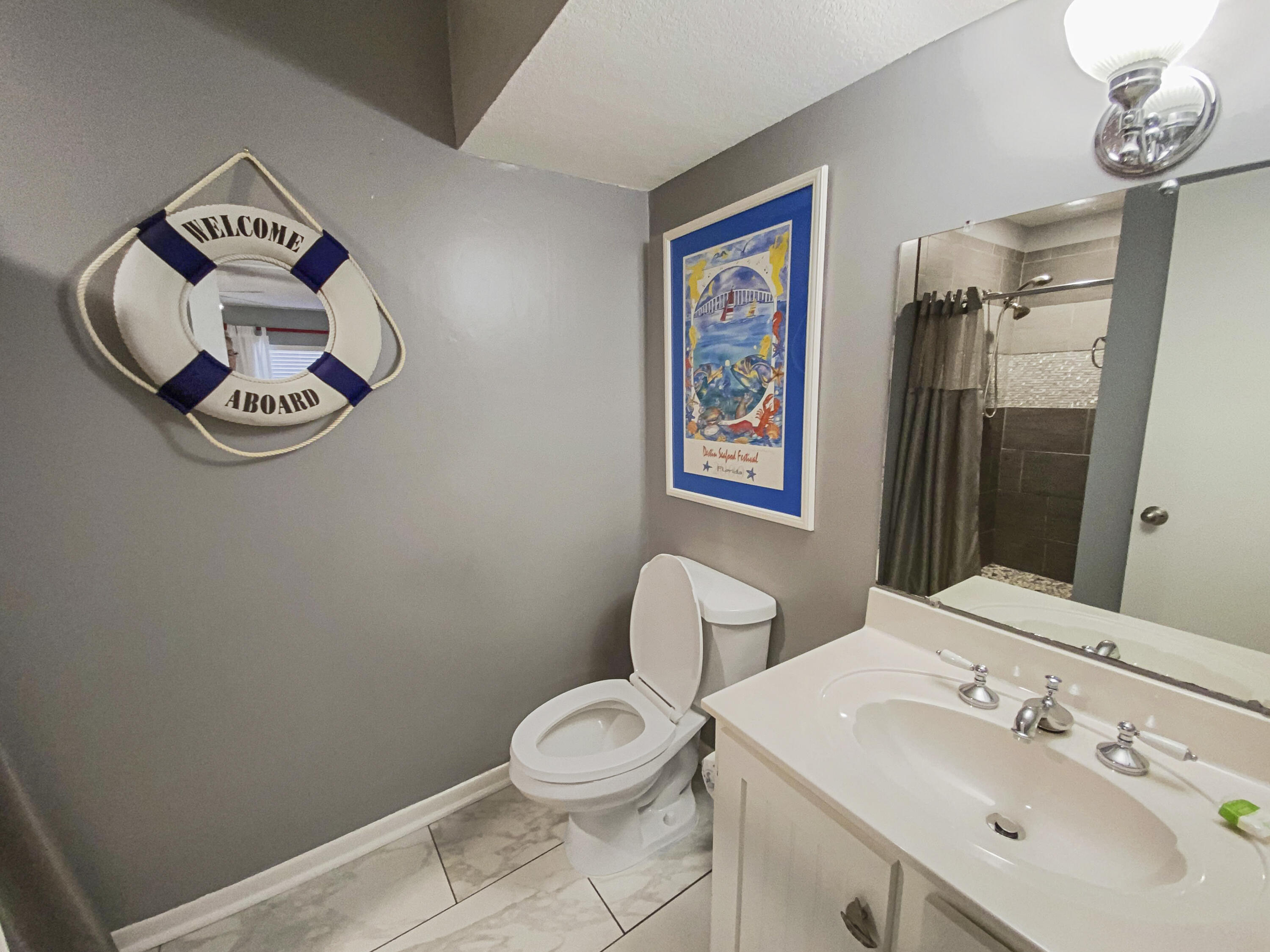 TRADEWINDS CONDOS - Residential