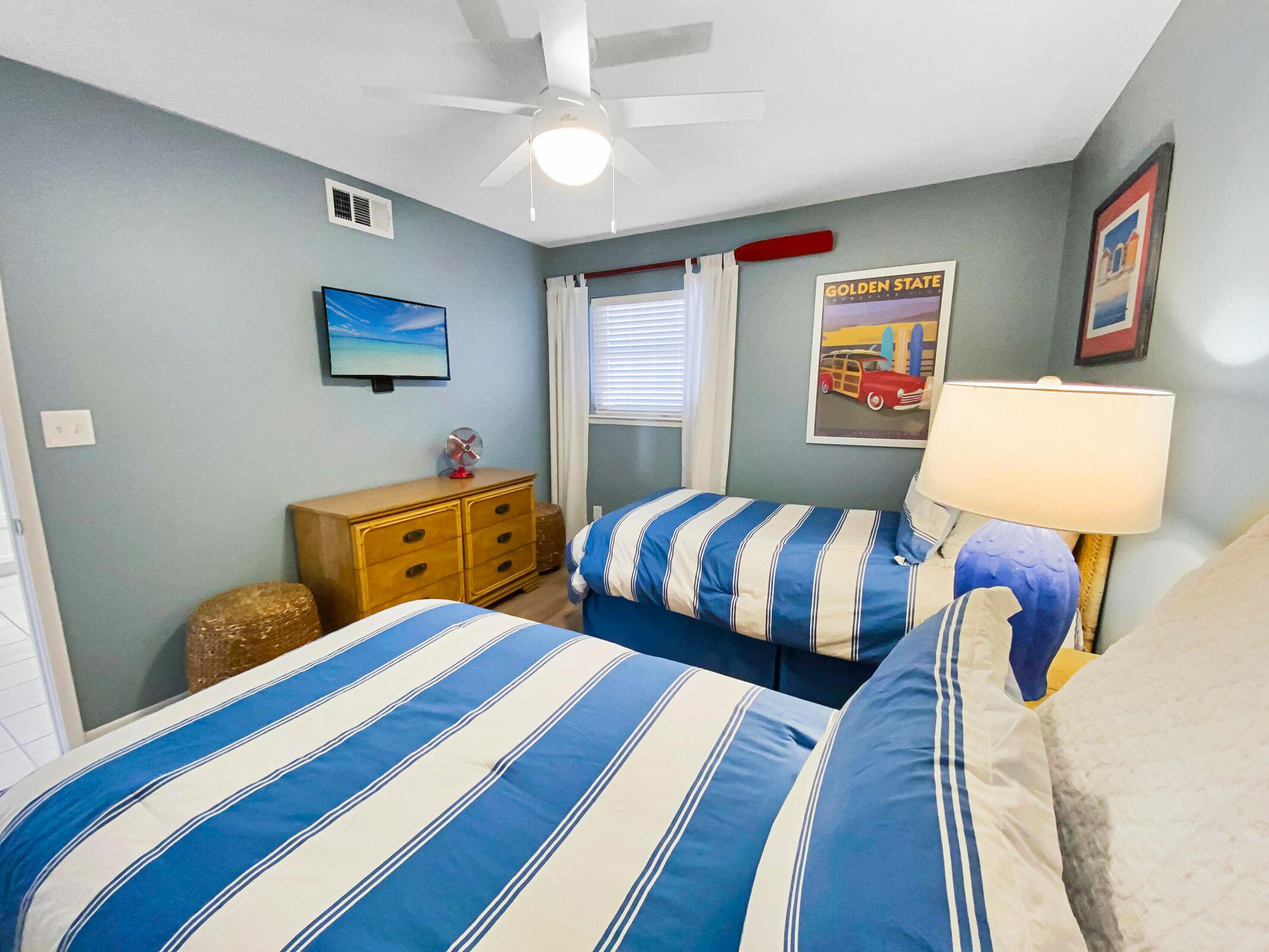 TRADEWINDS CONDOS - Residential