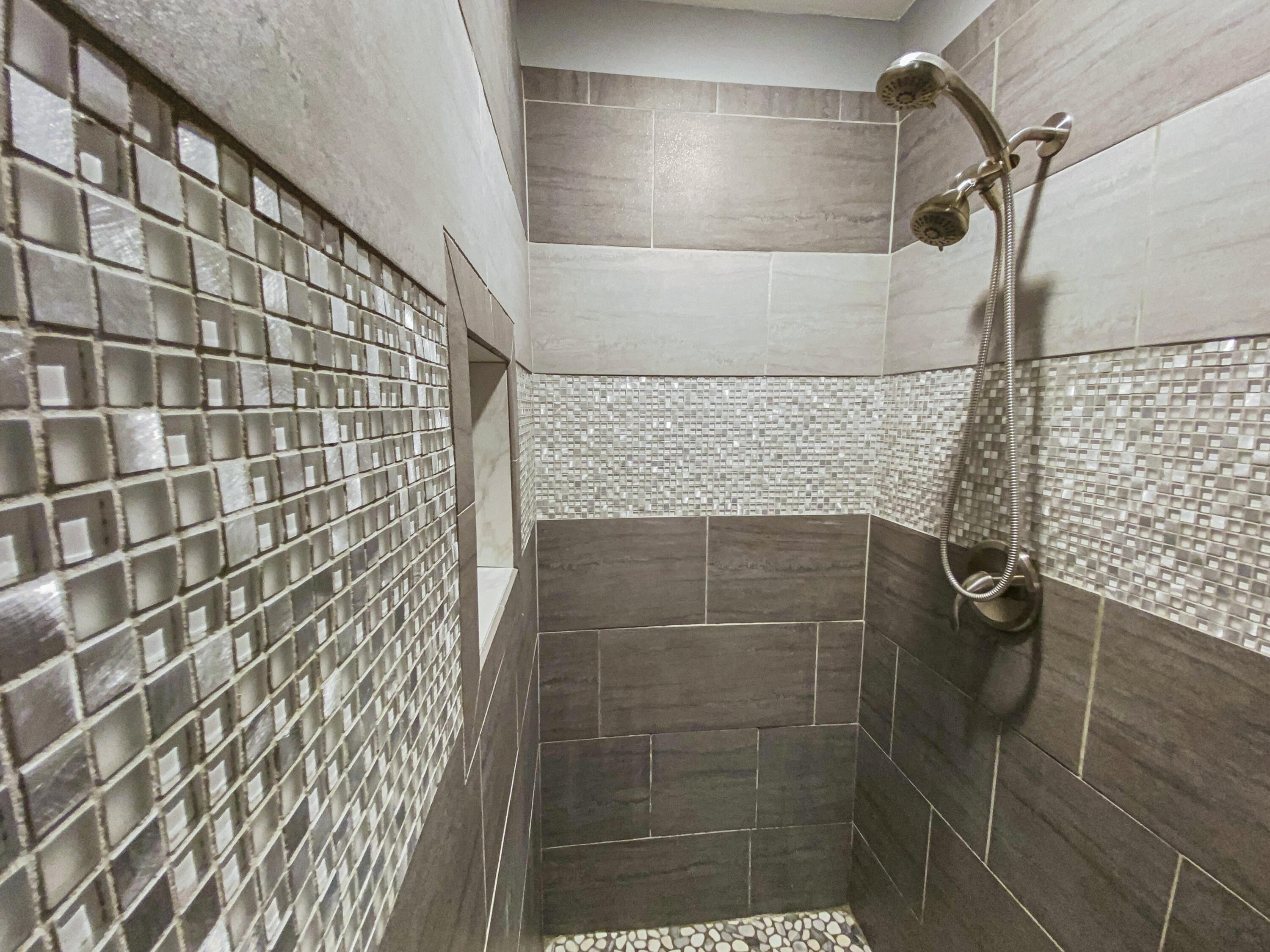 TRADEWINDS CONDOS - Residential
