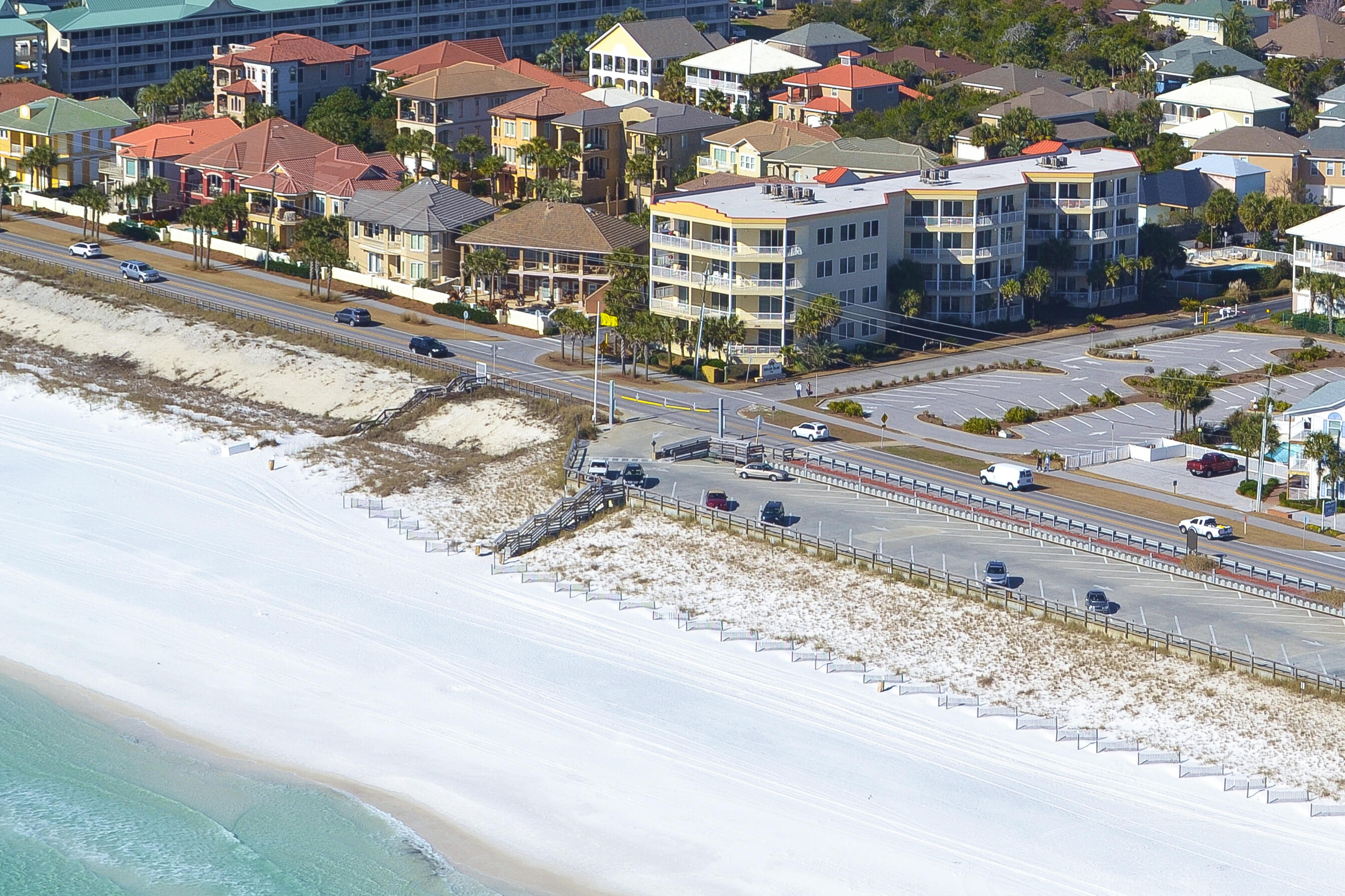 CRYSTAL VIEW CONDO - Residential