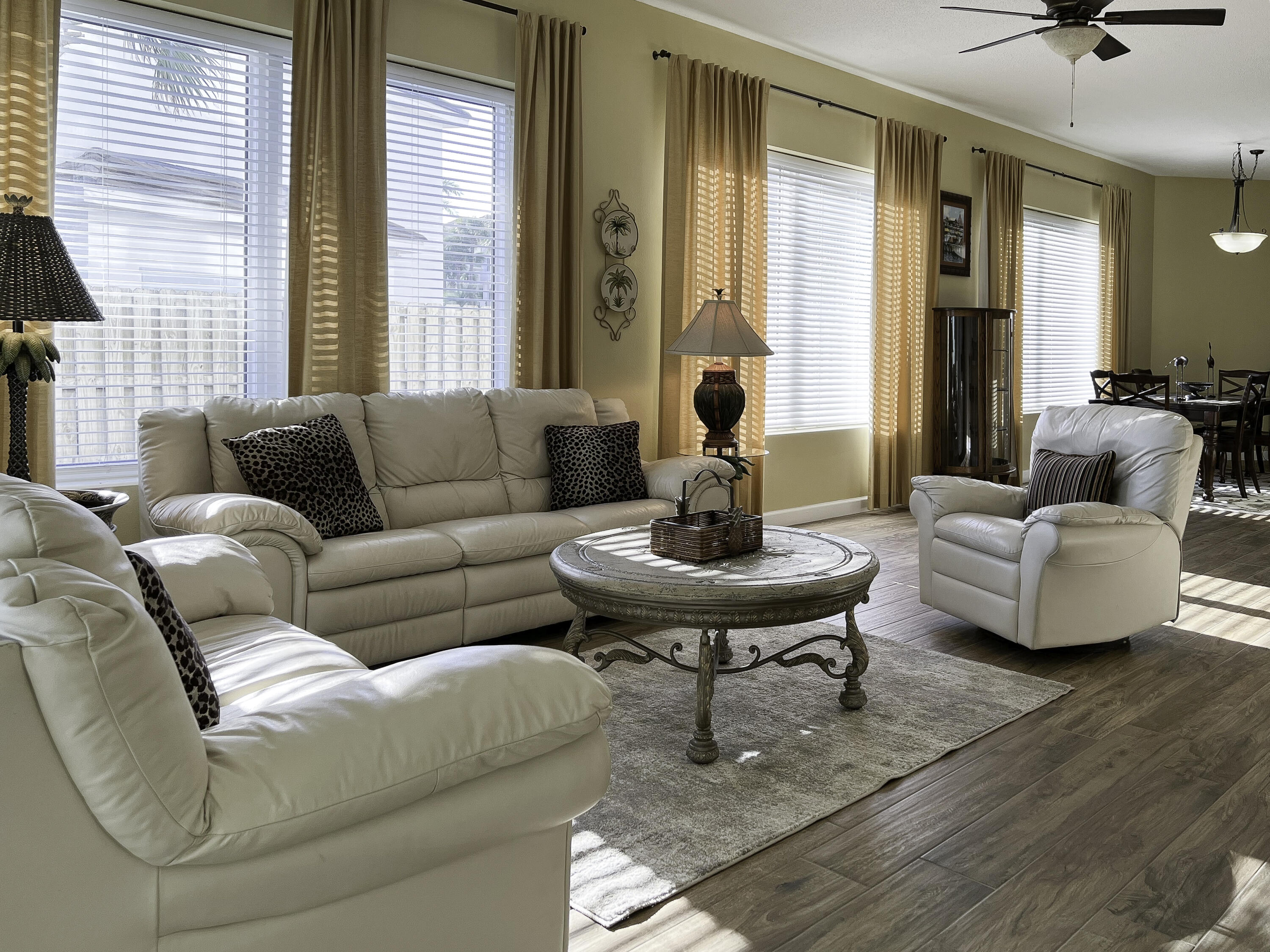 CRYSTAL VIEW CONDO - Residential