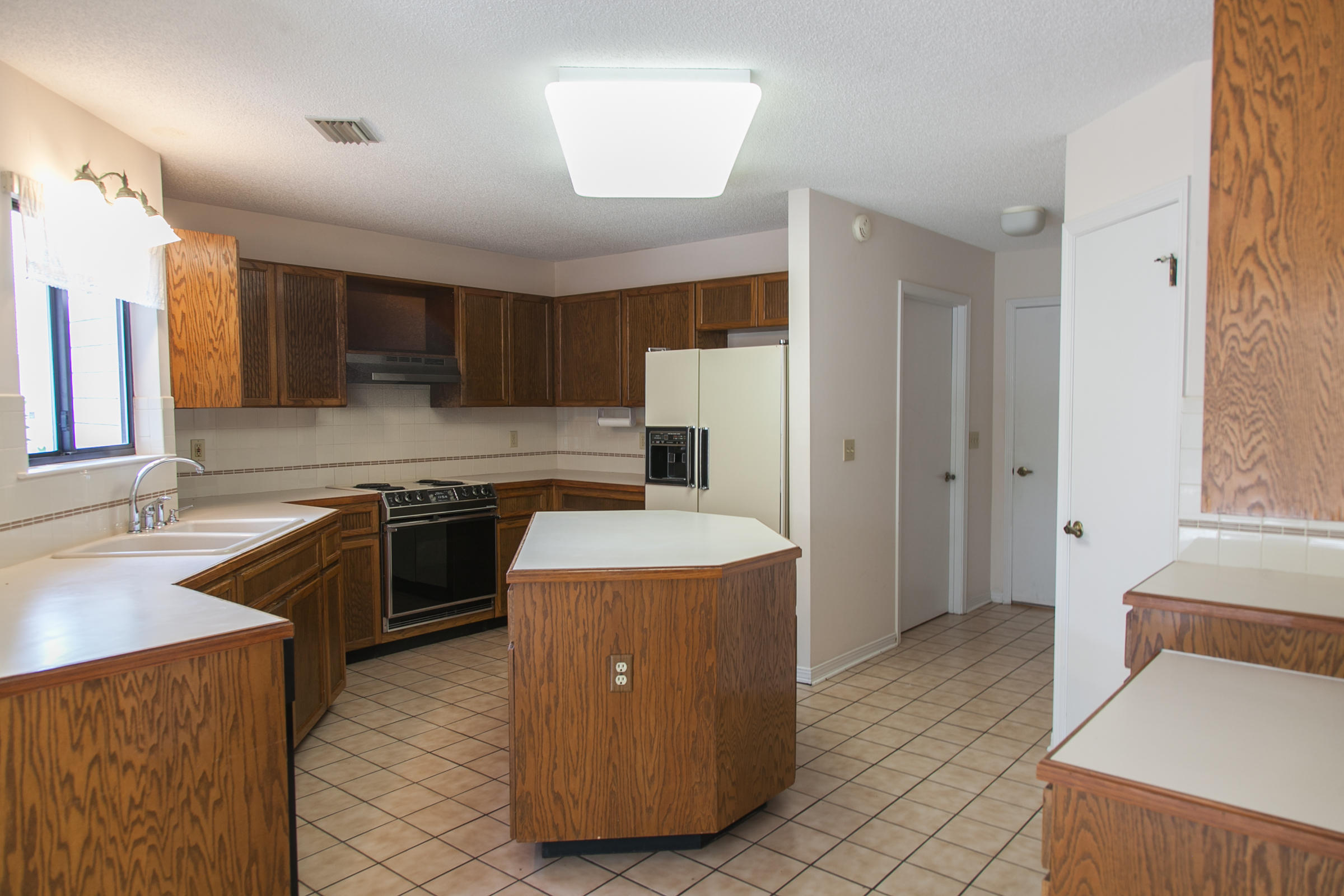 BLUEWATER BAY SOUTHWIND PH 2 - Residential