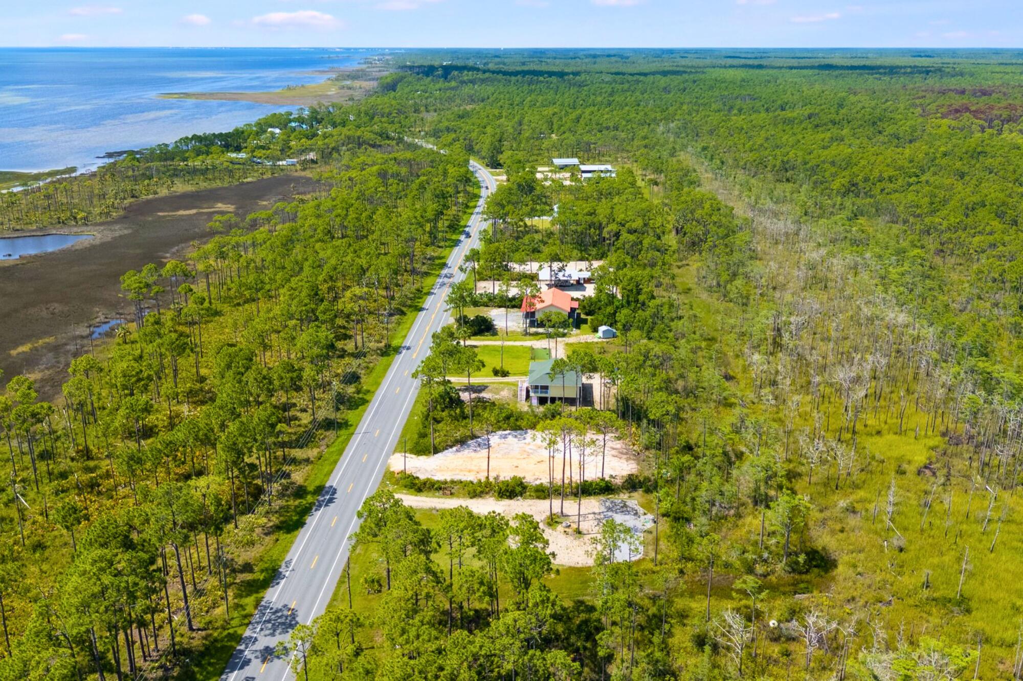NO RECORDED SUBDIVISION - Land