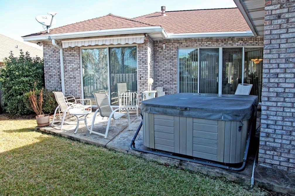 AVALON BEACH ESTATES - Residential