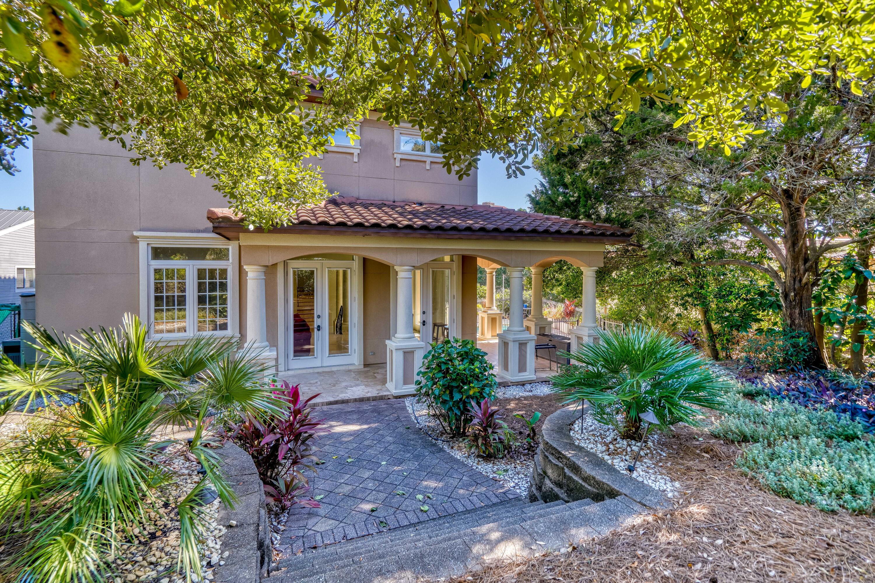 GULF PINES - Residential
