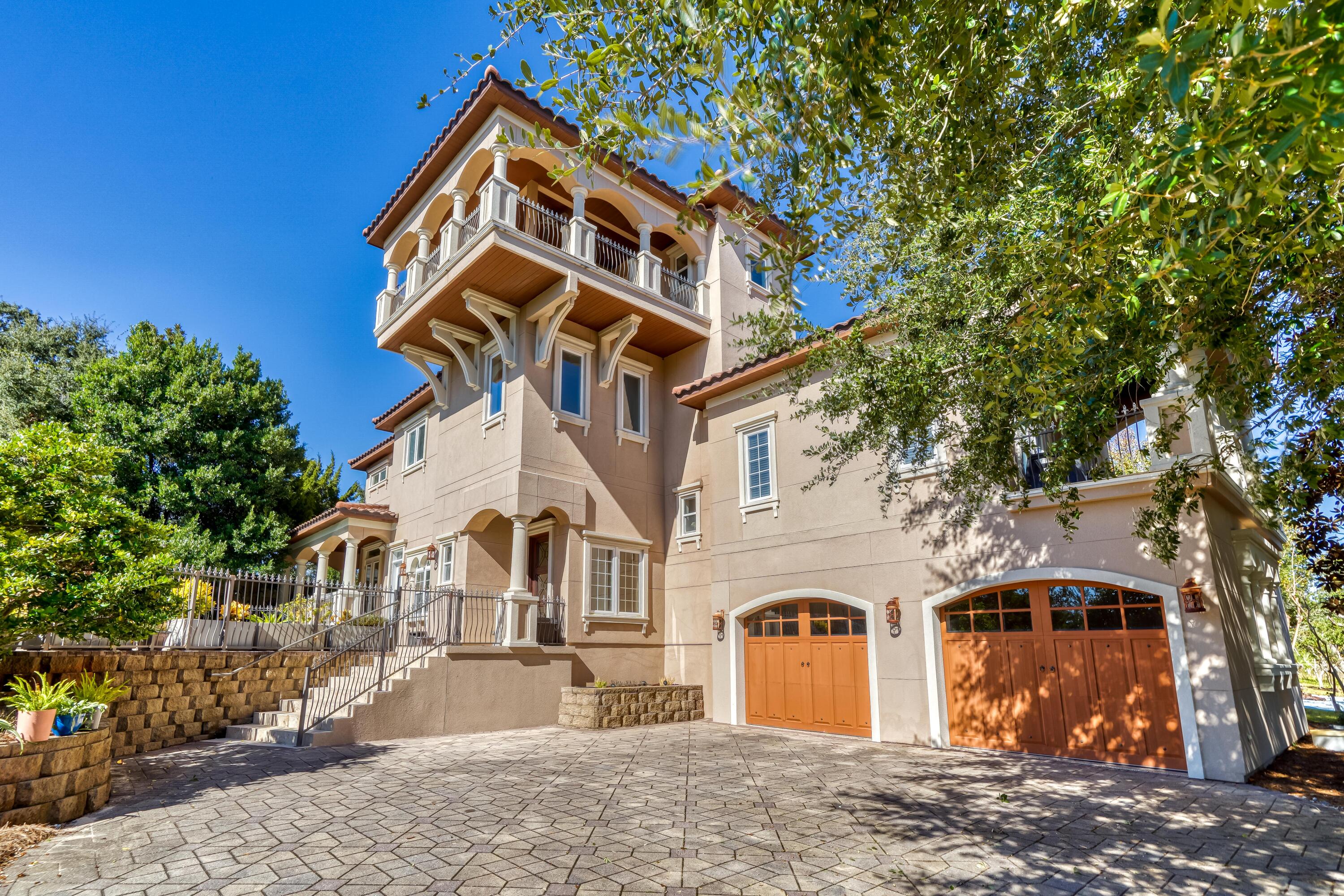 GULF PINES - Residential