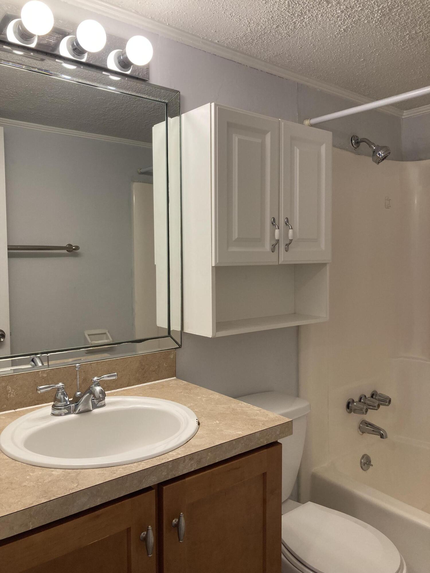 CEDARS CONDO - Residential