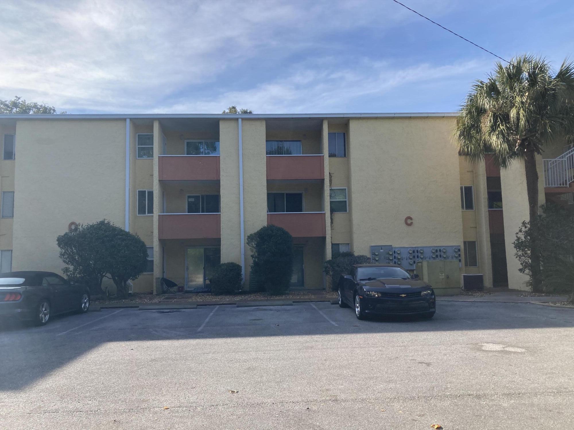 CEDARS CONDO - Residential