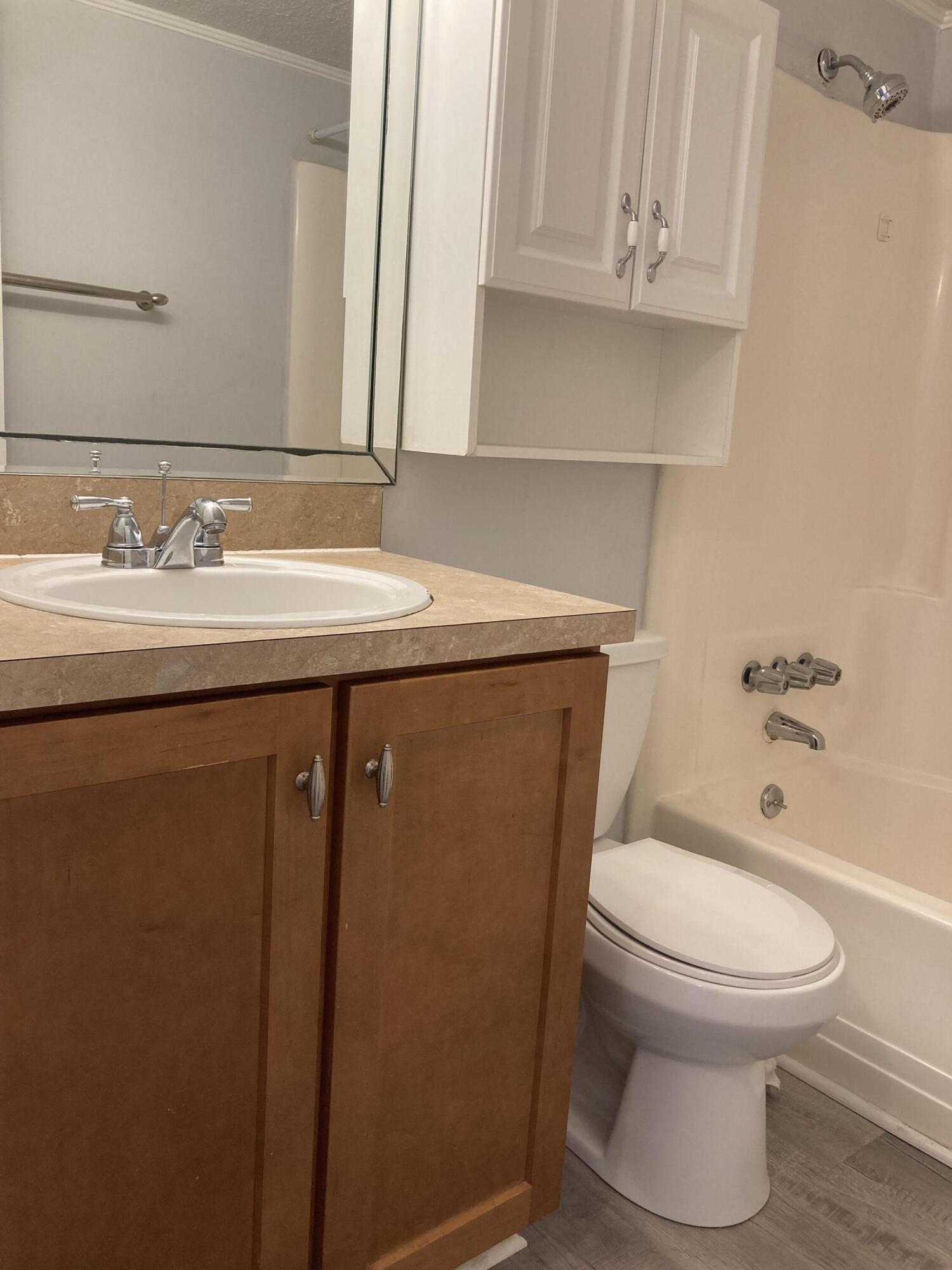 CEDARS CONDO - Residential