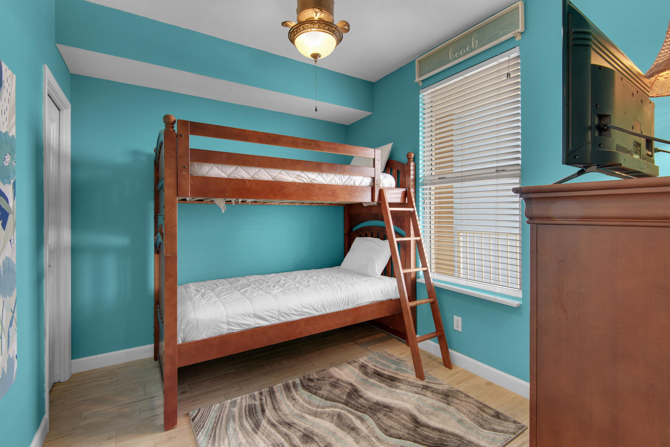 GRANDVIEW EAST - Residential